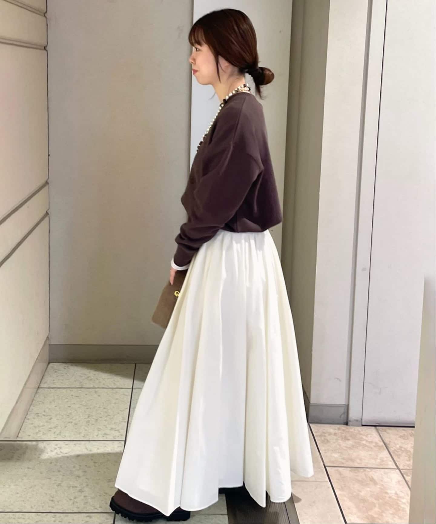 ランダムタックボリュームスカート　ブラック ランダムタックボリュームスカート（その他スカート）｜SLOBE IENA