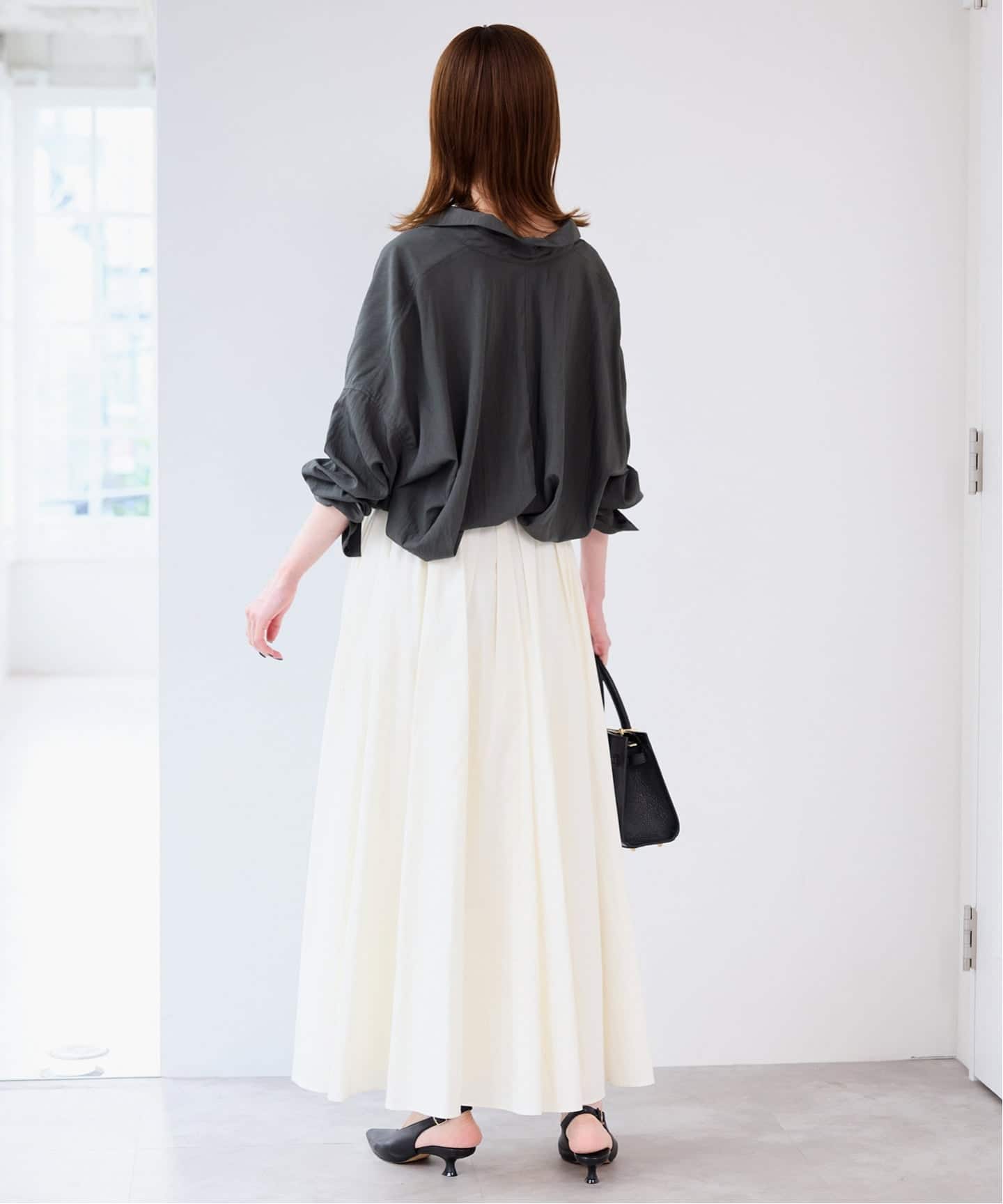 ランダムタックボリュームスカート　ブラック ランダムタックボリュームスカート（その他スカート）｜SLOBE IENA