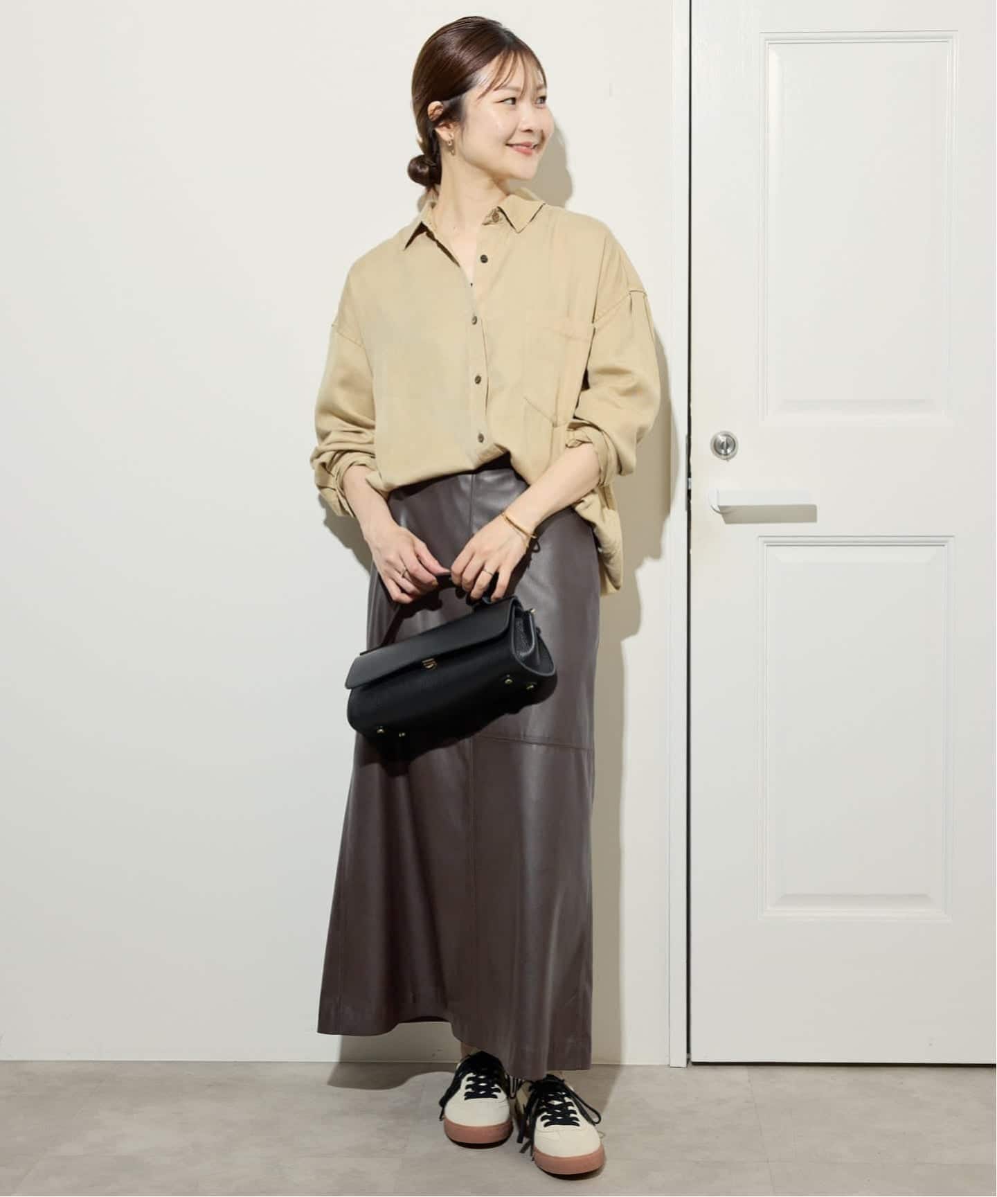 スローブイエナ フェイクレザーフレアスカート セール】フェイクレザースカート（スカート）｜SLOBE IENA