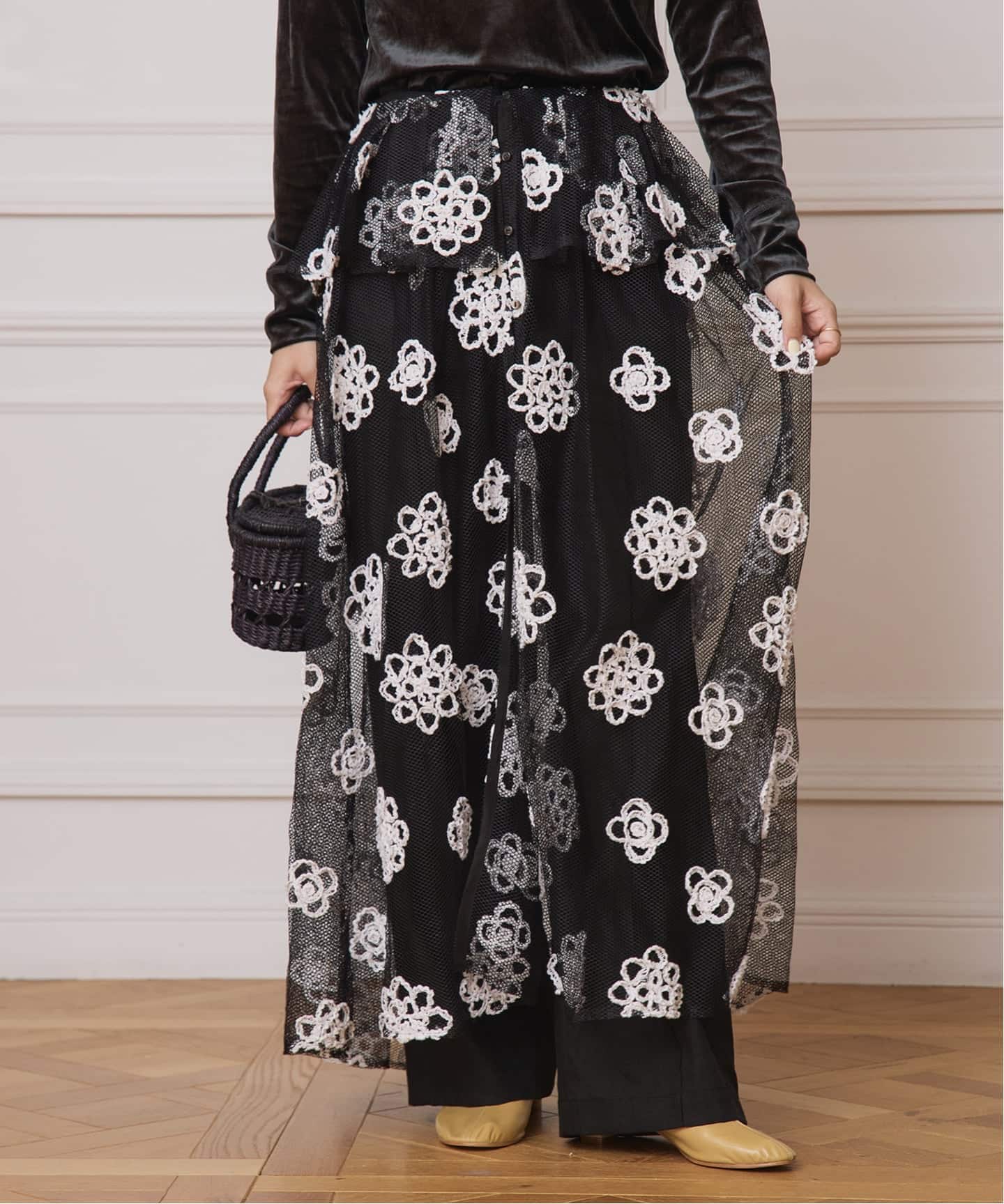IENA LA BOUCLE DEVEAUX ペイントフラワーティアードスカート IENA LA BOUCLE（イエナラブークル）の「IENA LA BOUCLE DEVEAUX