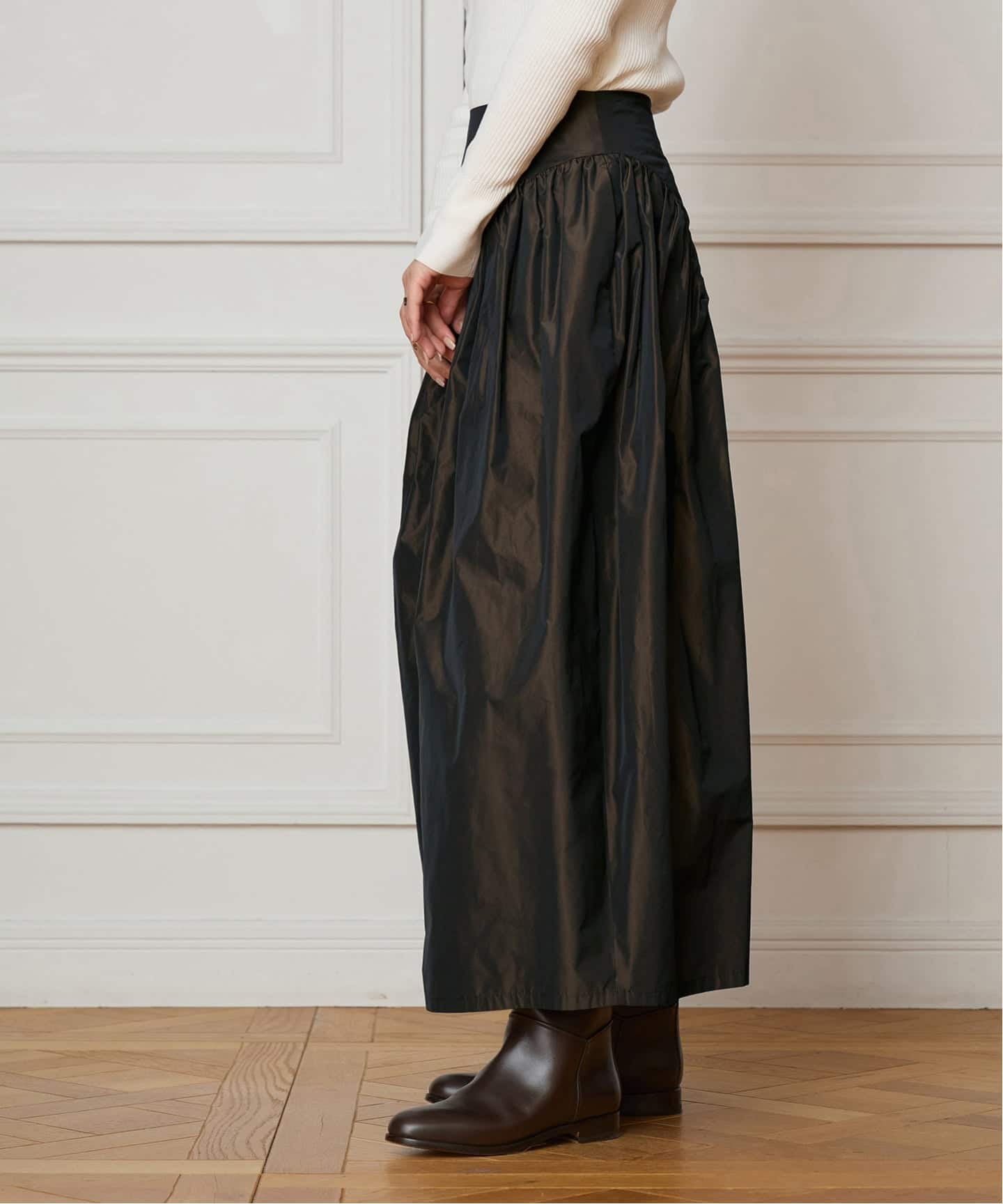 IENA LA BOUCLE Italian タフタスカート（ロング・マキシ丈スカート