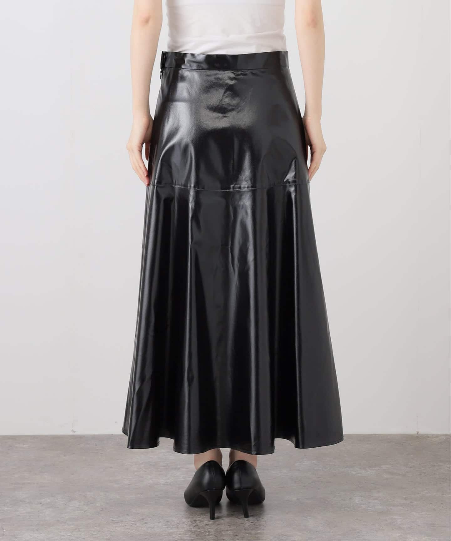 SAQUI サキ PATENT FLARED スカート 25FW42（ロング・マキシ丈スカート