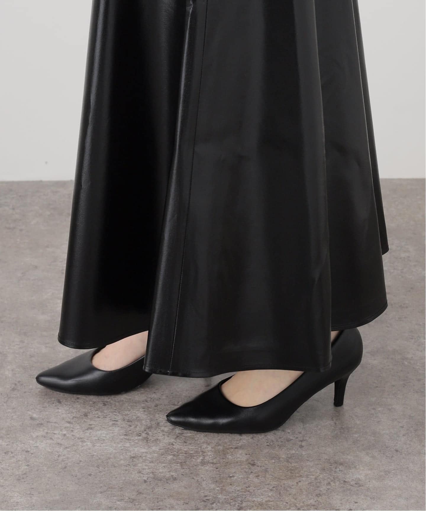 SAQUI サキ PATENT FLARED スカート 25FW42（ロング・マキシ丈スカート