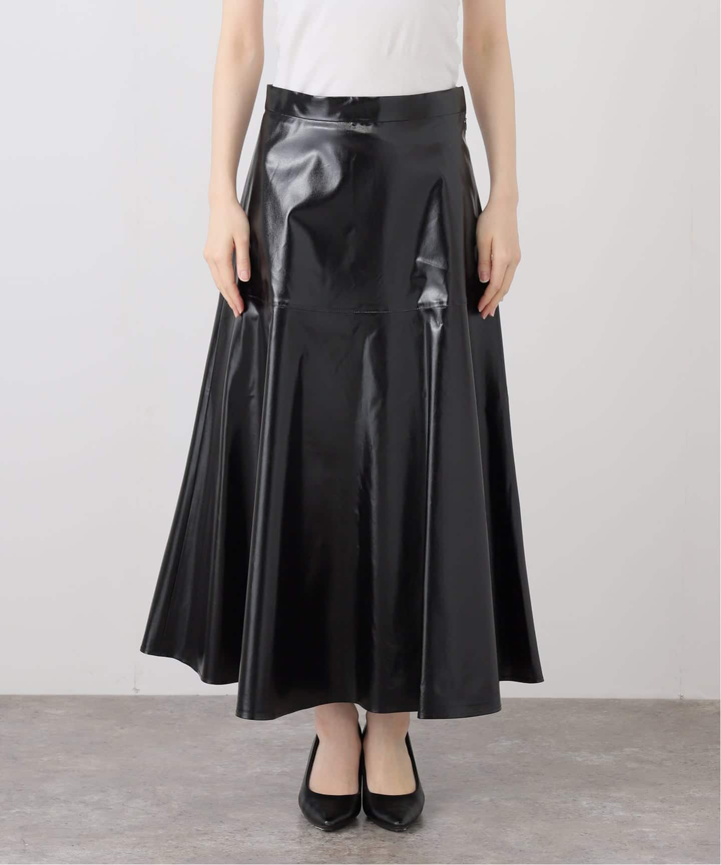 SAQUI サキ PATENT FLARED スカート 25FW42（ロング・マキシ丈スカート