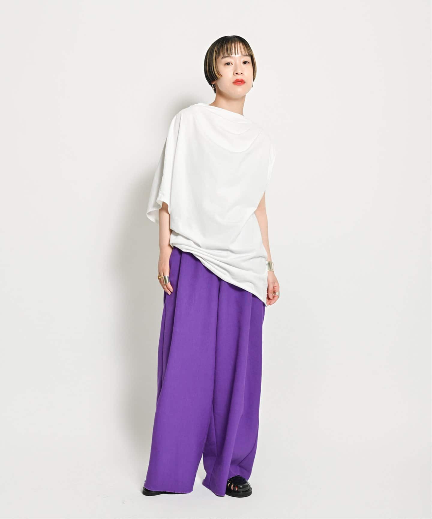 ASYMMETRY CUT TOP：カットソー（Tシャツ／カットソー