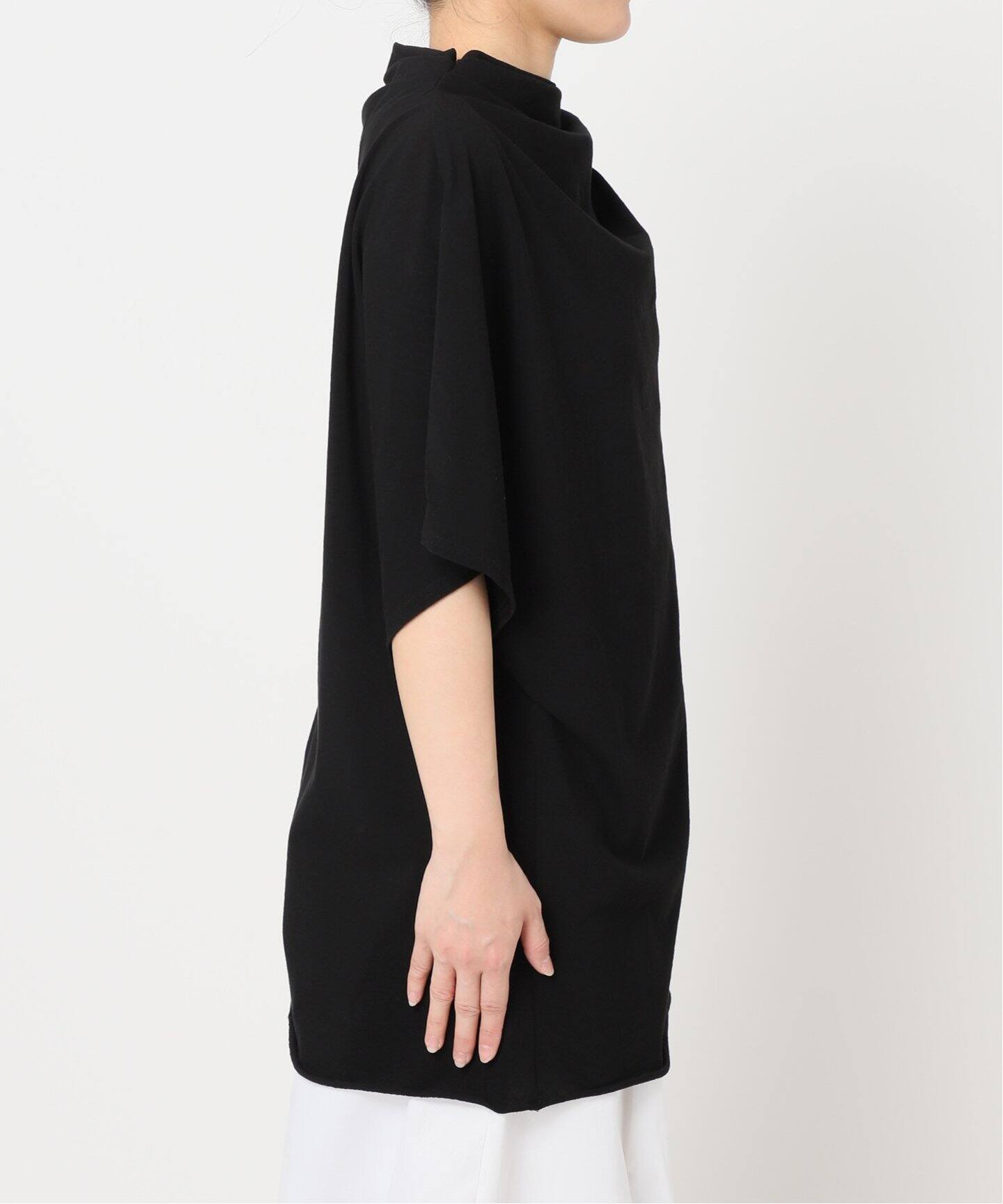 ASYMMETRY CUT TOP：カットソー（Tシャツ／カットソー