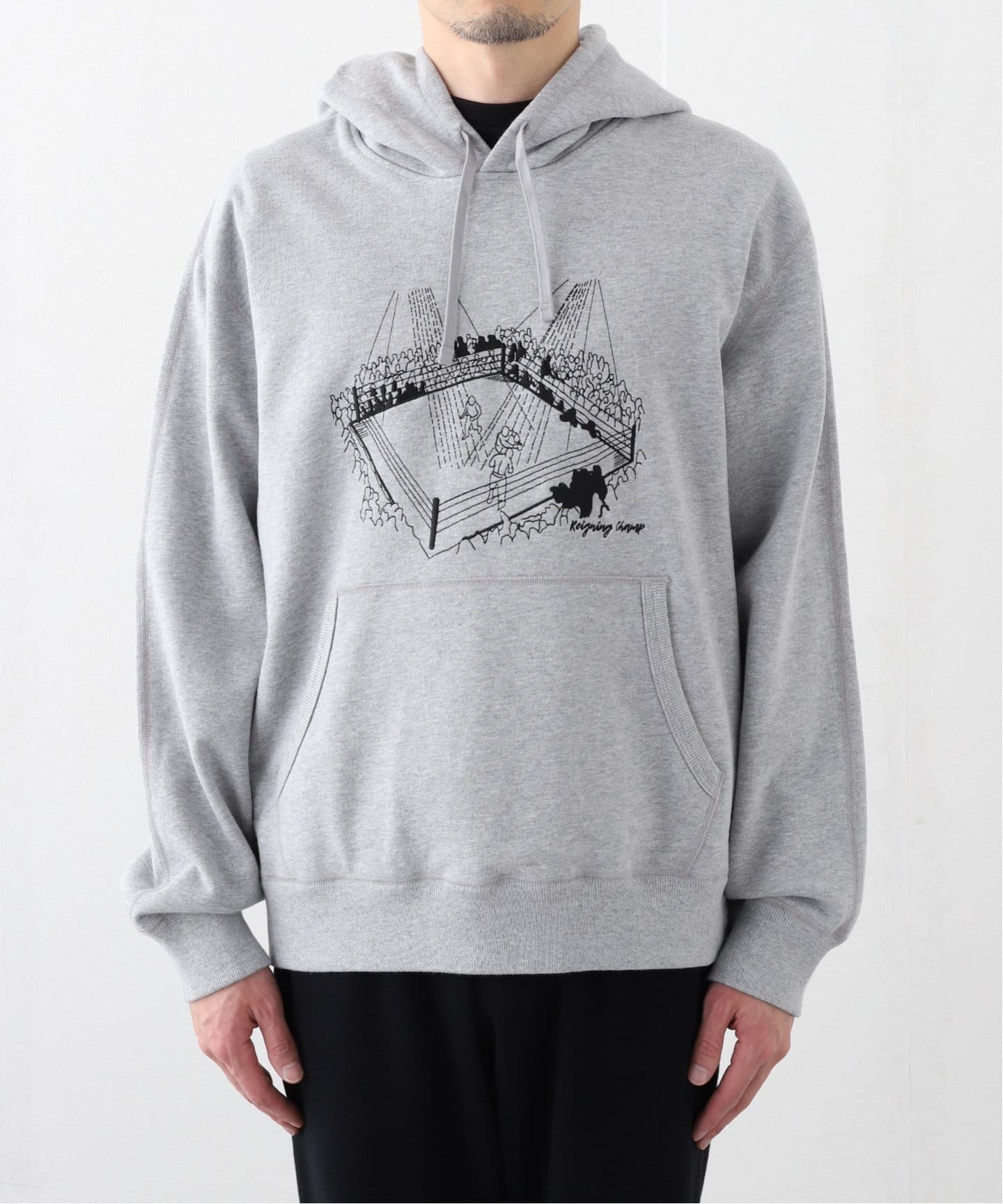 【Reigning Champ】ロゴ刺繍 Midweight Terry Lockup フーディー Midweight Terry Arch Logo Standard Hoodie | Reigning Champ