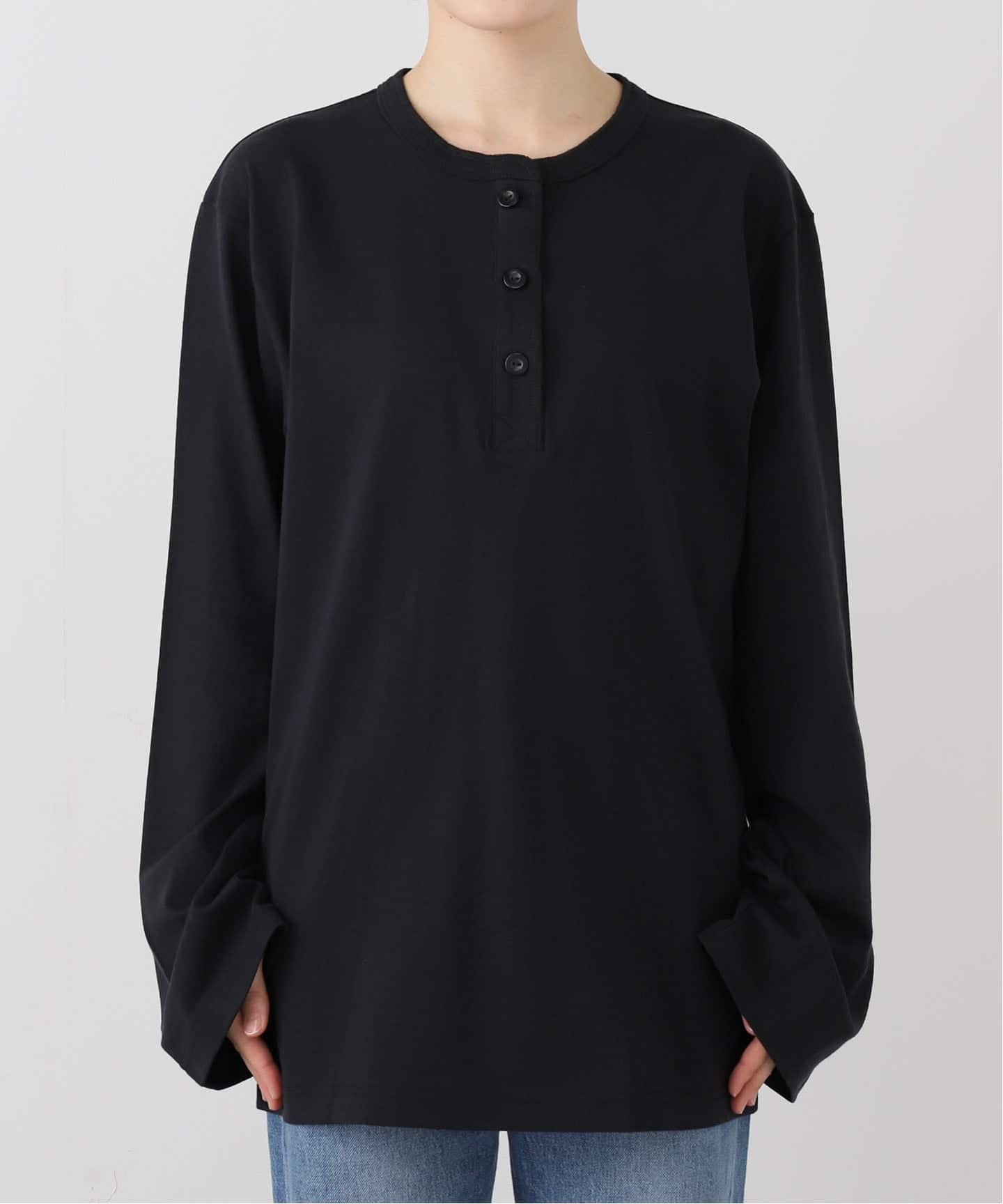 Hanes originalsヘンリーネックロングスリーブTシャツ by THE DODO