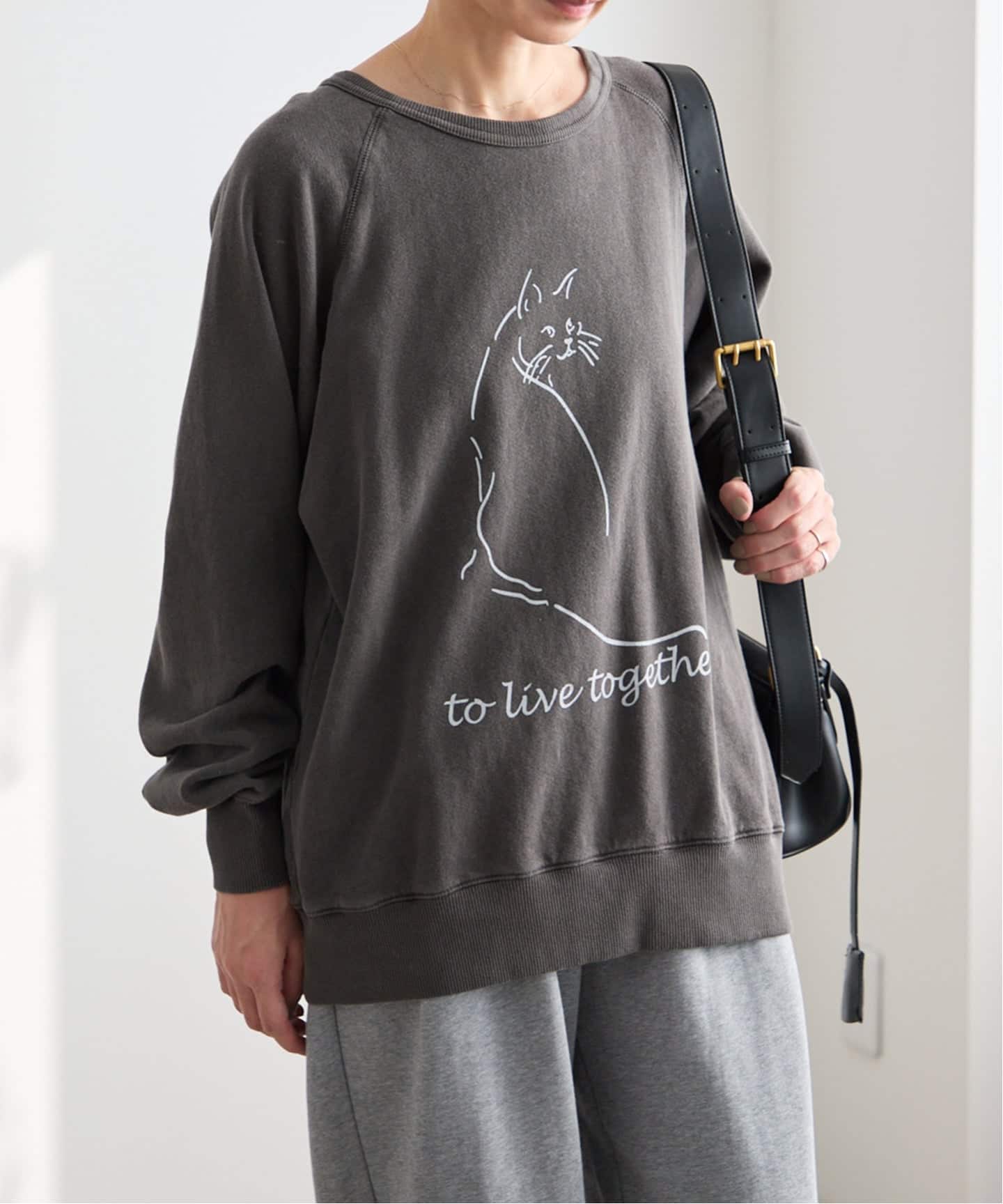 【MIXTA】キャットプリントスウェット 楽天市場】ミクスタ Mixta キャットプリント ラグランスリーブ