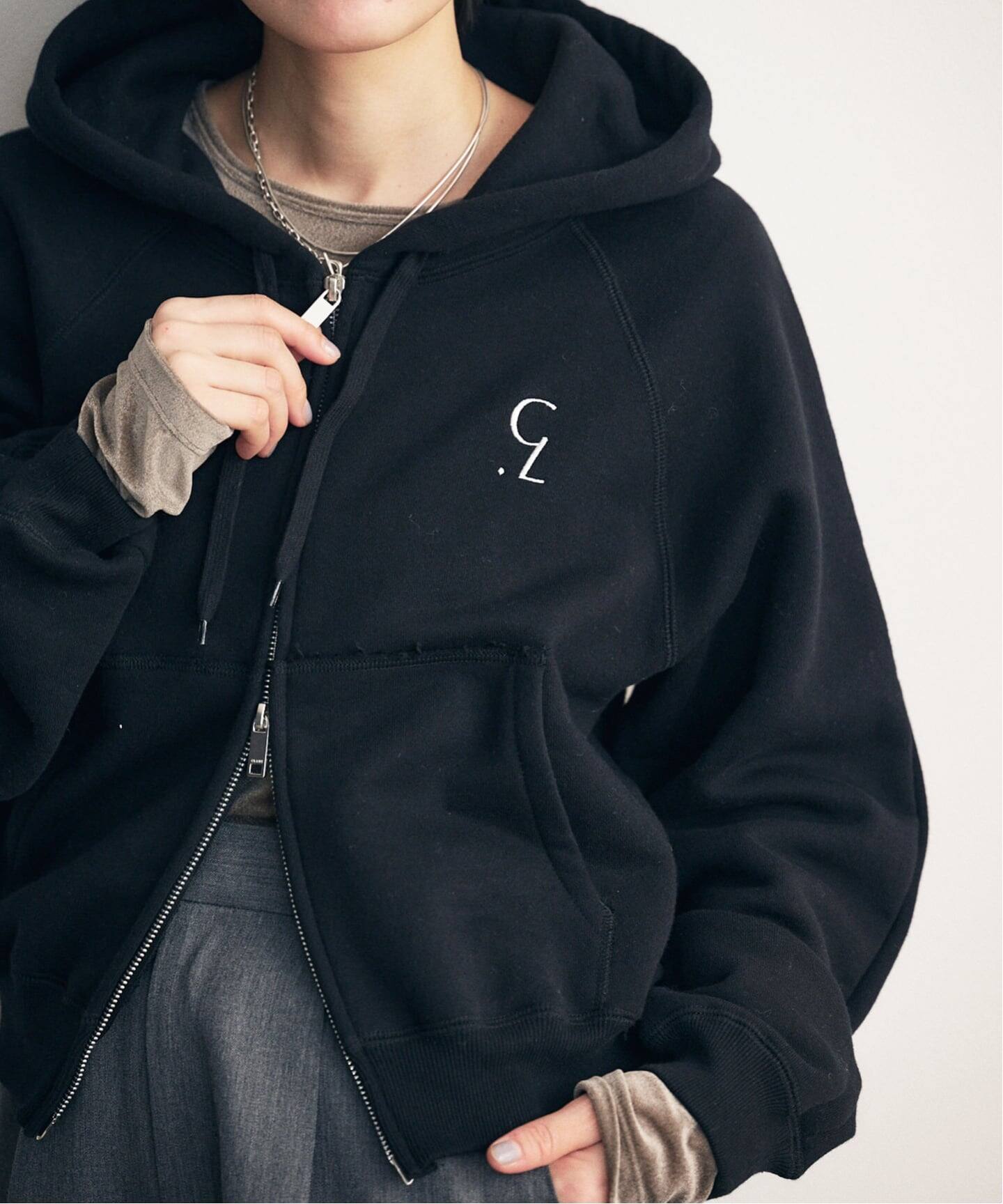 CLANE LOGO COMPACT ZIP UP HOODIE（パーカー）｜BOICE FROM BAYCREW