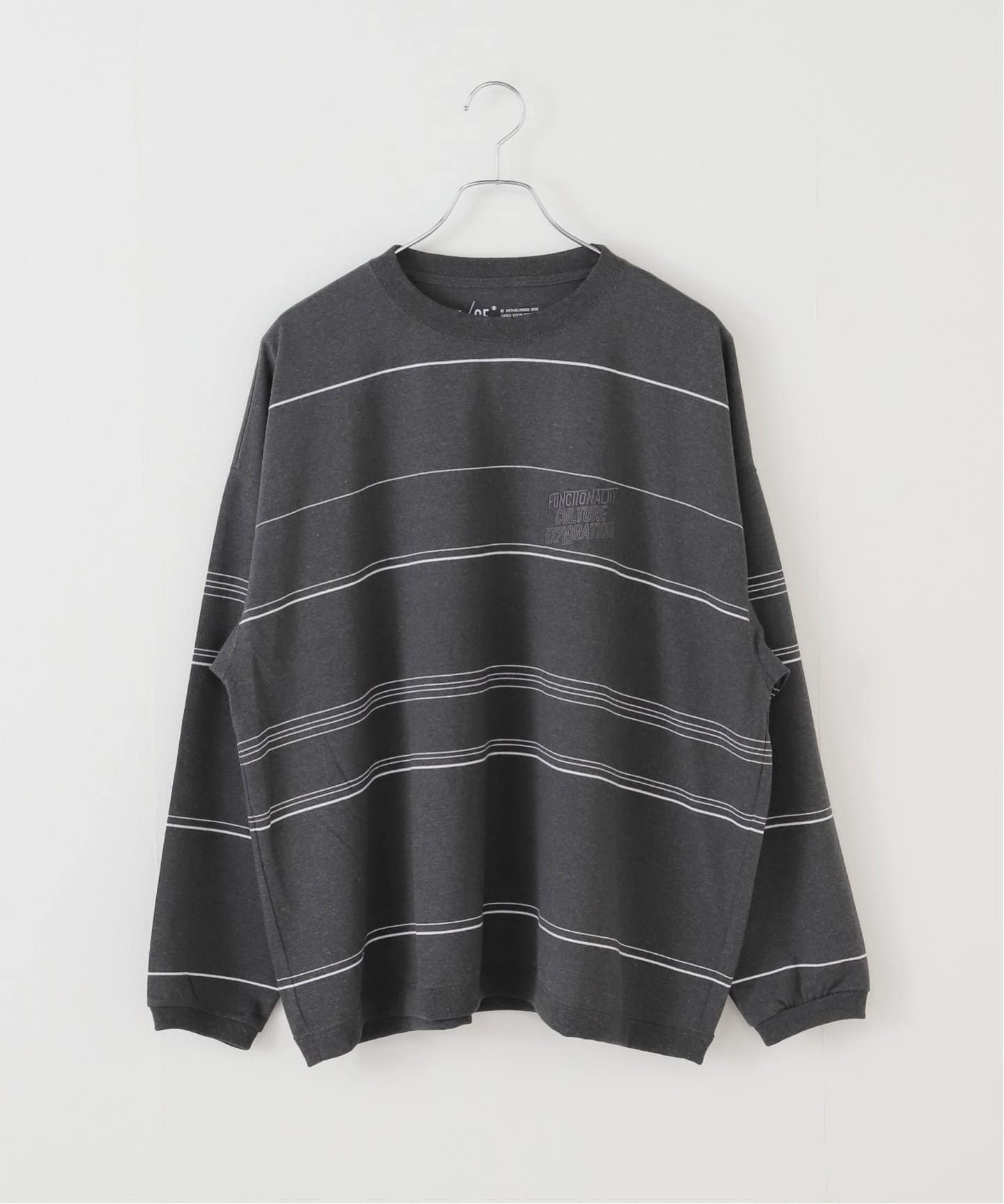 ●EBBETSFIELD● BORDER COLLIE FULL LOGO CREW NECK 男女兼用 codegraphy（コードグラフィー）の「A'GEM/9 × .kom『Code