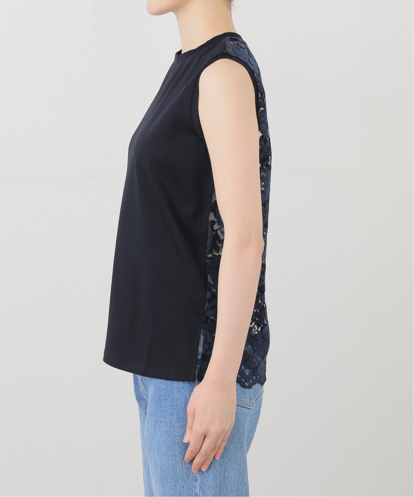 【洗える】背中レース切り替えカットソー 12closet(トゥエルブクローゼット)の【洗える】バックレース切替