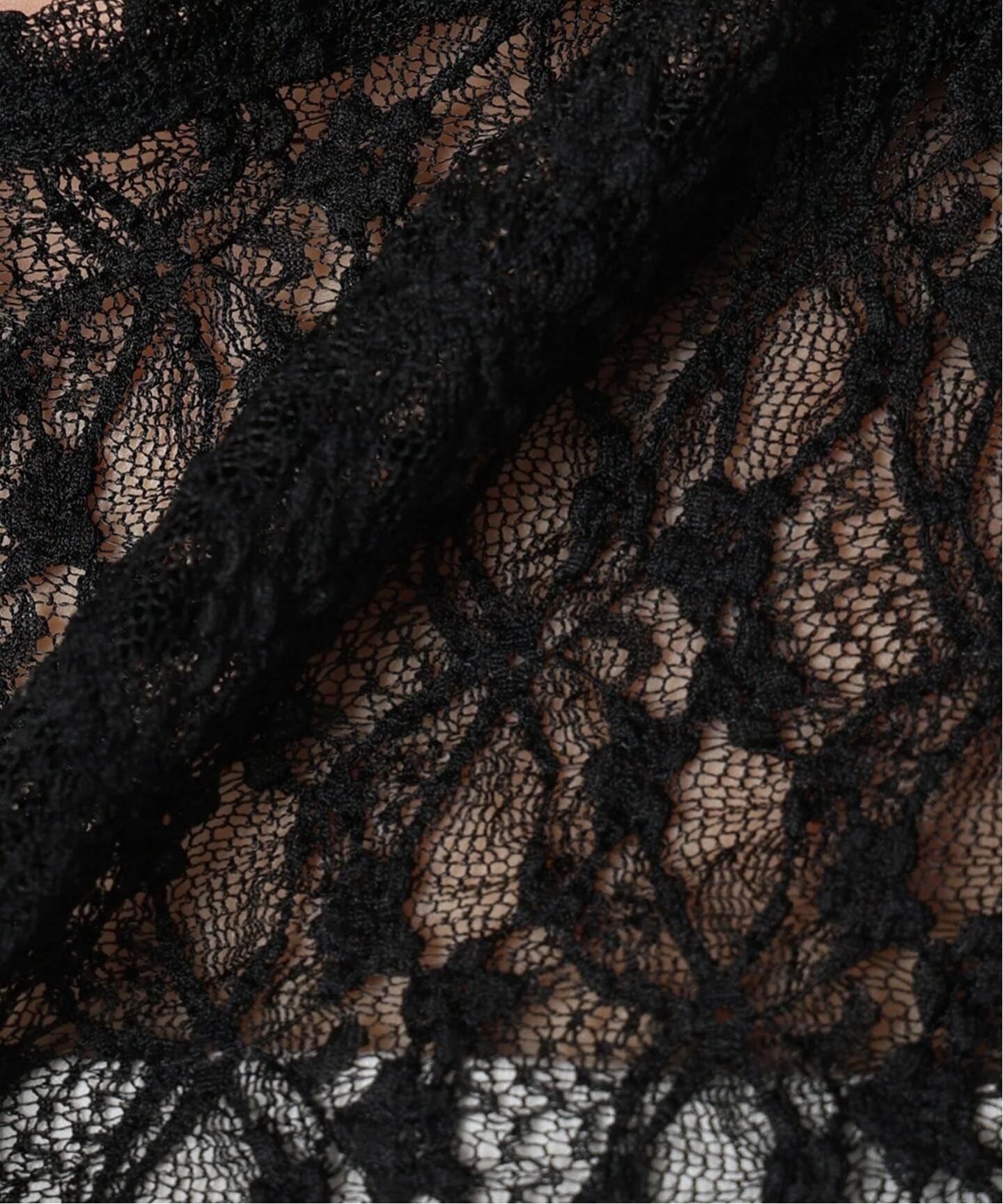 ストレッチレースクルーネックプルオーバー（Tシャツ／カットソー