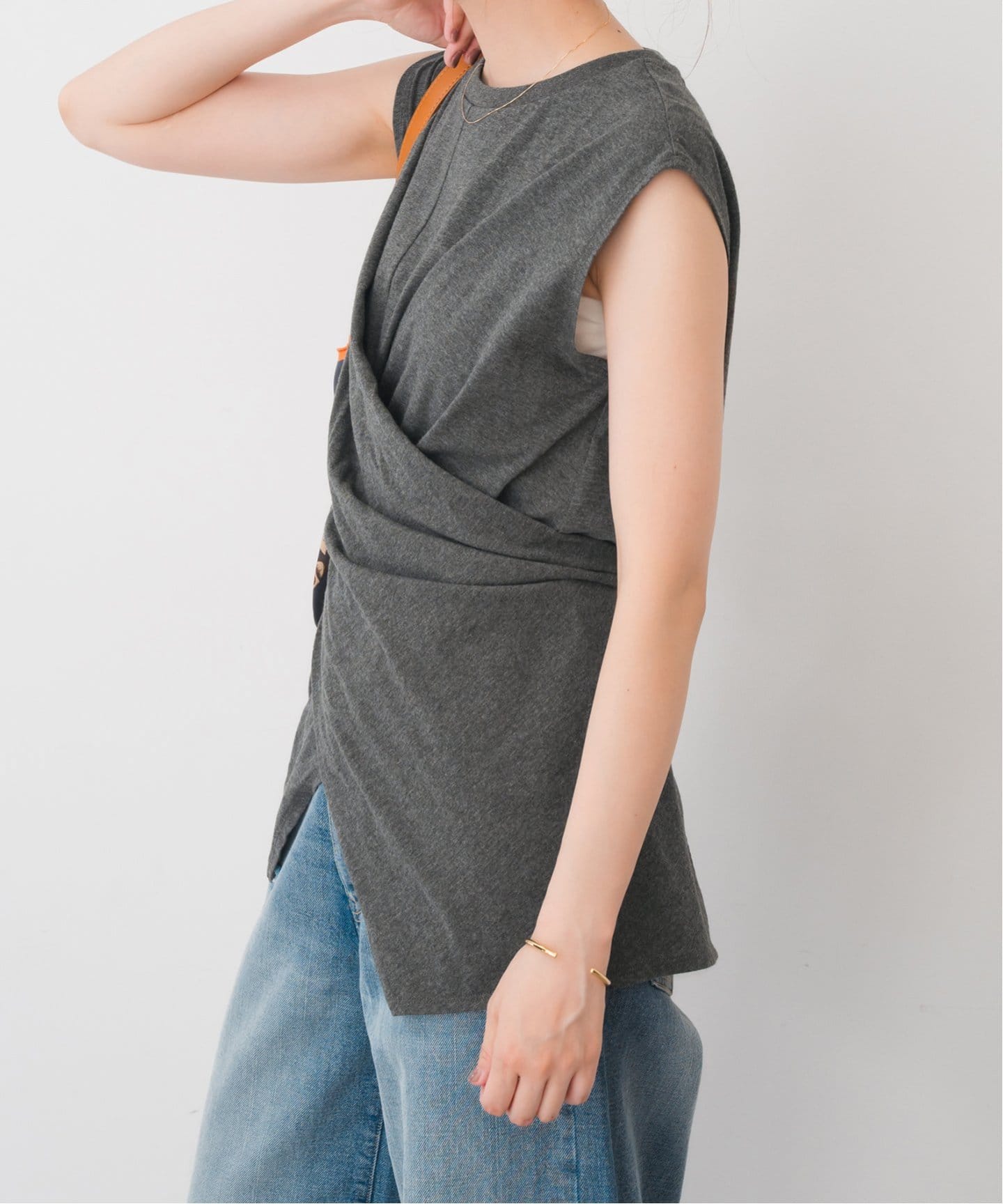 アシンメトリーラッププルオーバー(Tシャツ/カットソー アシンメトリーラッププルオーバー(Tシャツ/カットソー
