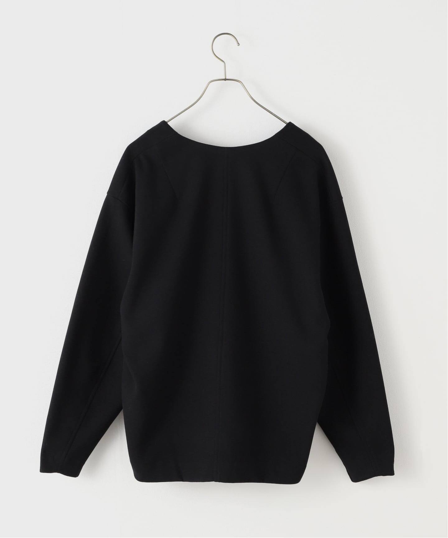 一部店舗+WEB限定》深Vネックコクーンプルオーバー（Tシャツ