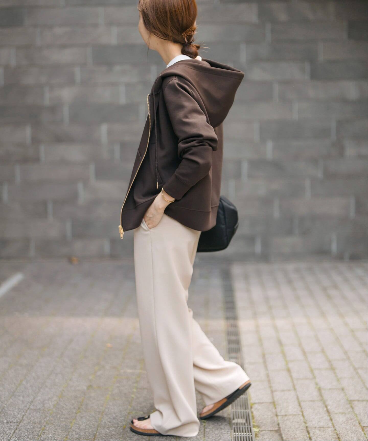 【新品】Spick and Span ストレッチジップフードパーカー ブラウン 追加4予約》ストレッチジップフードパーカー（パーカー）｜Spick