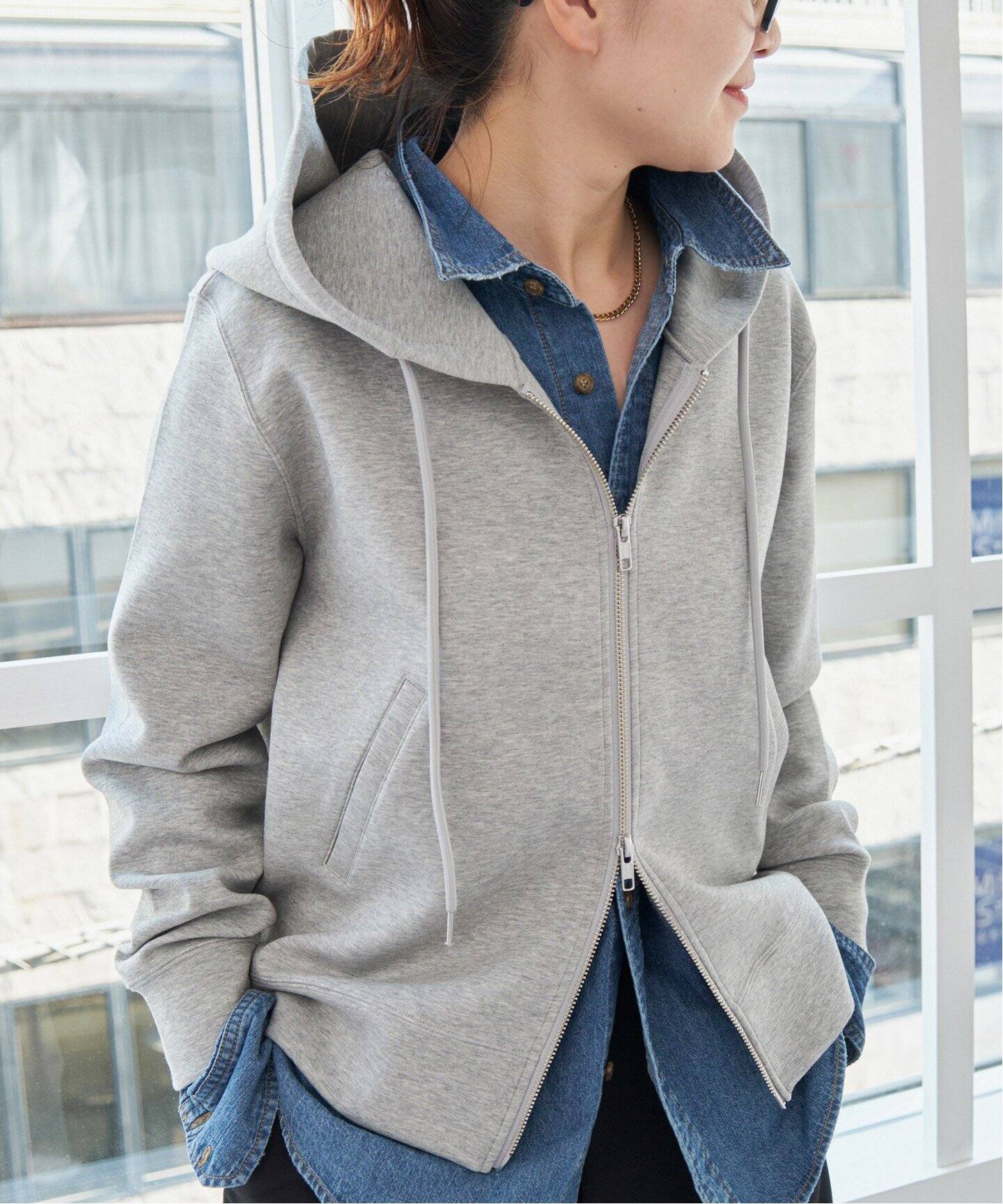 V 思い出深く TWELVE フード付きスウェットシャツ グレー