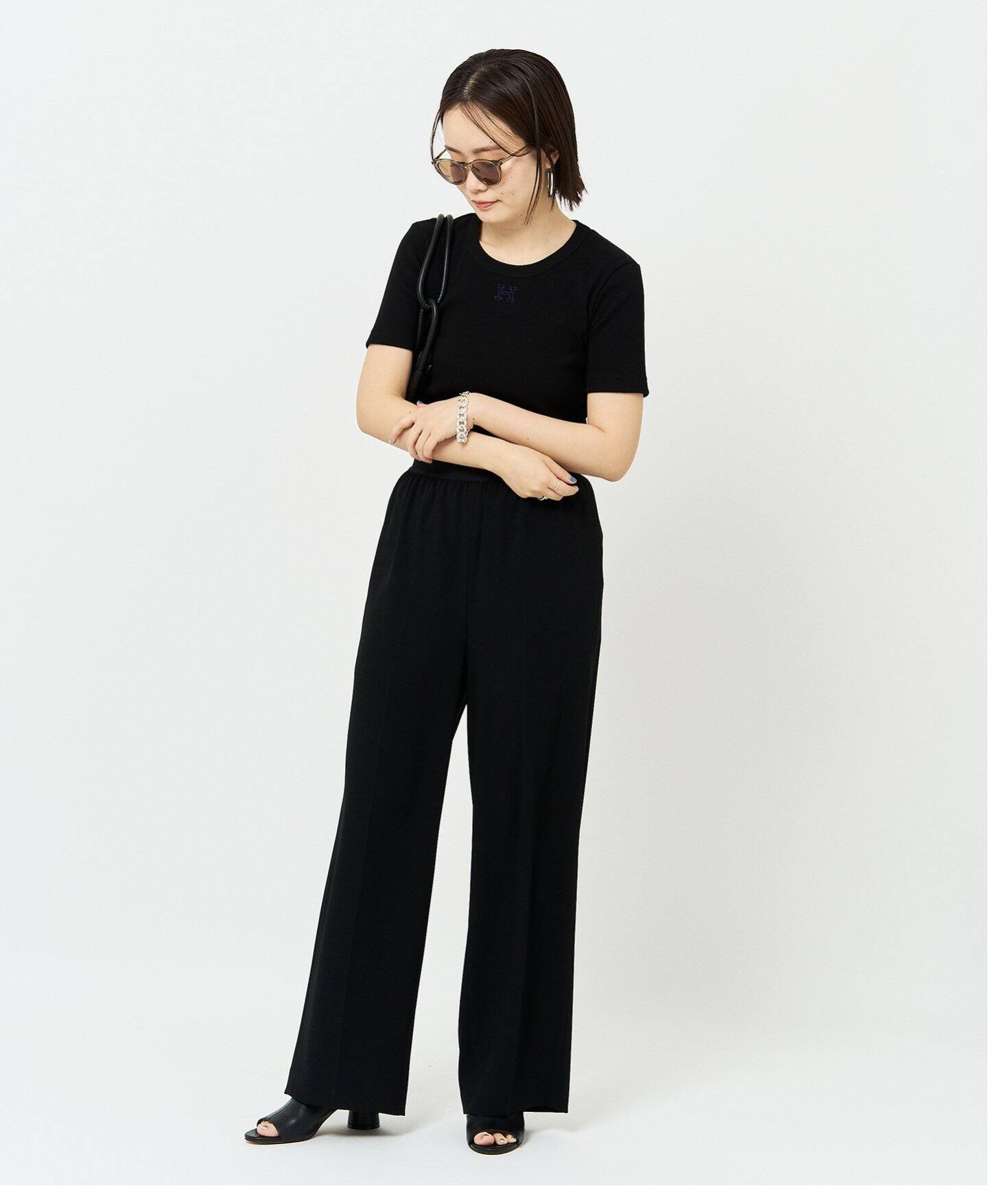 ２色セットHARDY NOIR ホワイト 半袖細リブTシャツ Hロゴ刺繍 2色セットHARDY NOIR ホワイト 半袖細リブTシャツ Hロゴ刺繍