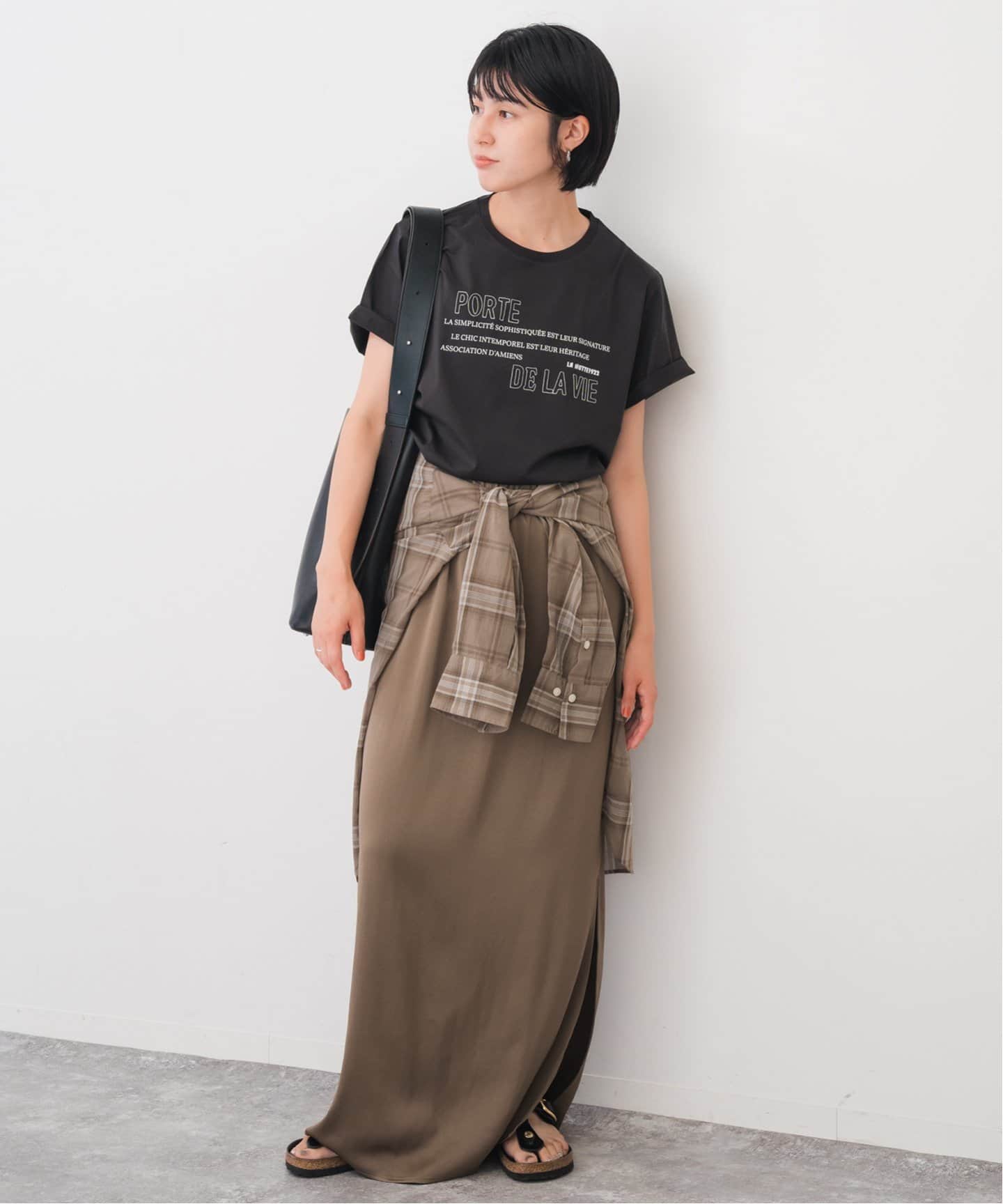 La Hutte ラ　ユット　大人女性必須アイテム La Hutte / ラ ユット ロゴTee（Tシャツ／カットソー）｜Spick