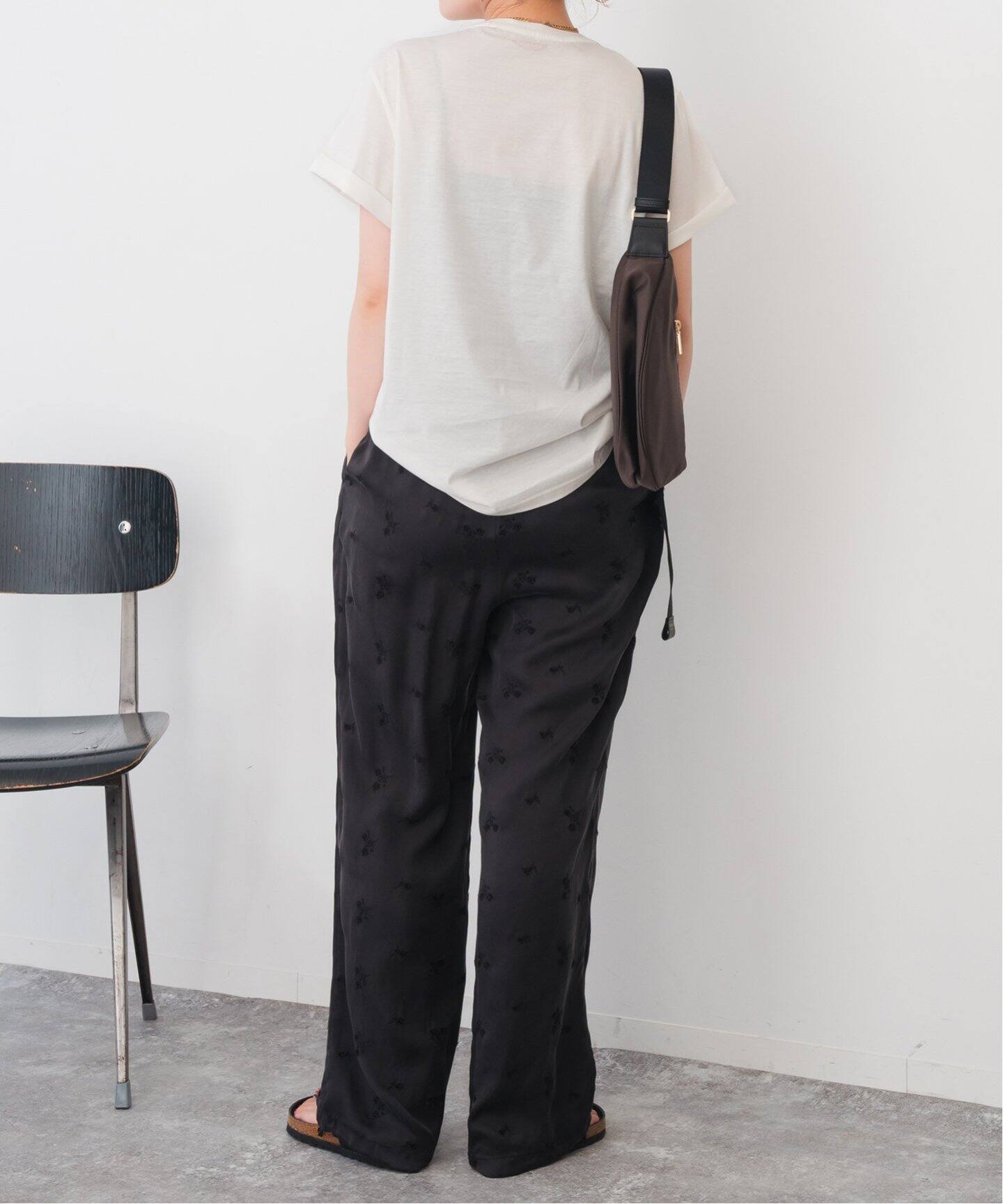 La Hutte / ラ ユット ロゴTee（Tシャツ／カットソー）｜Spick