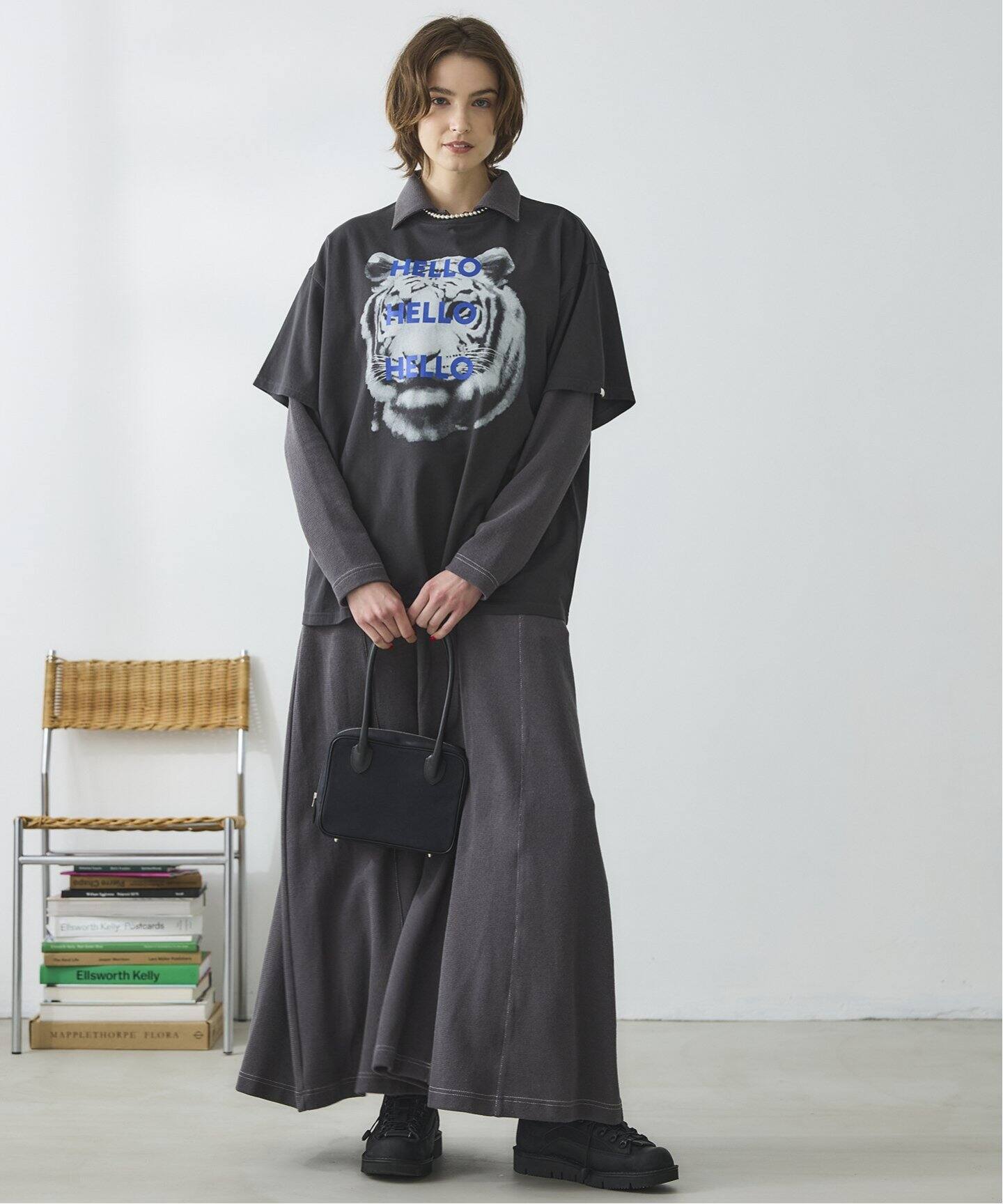 【spick&span】oblada / オブラダ別注HELLO TSH WEB限定追加予約3》oblada / オブラダ別注HELLO TSH（Tシャツ