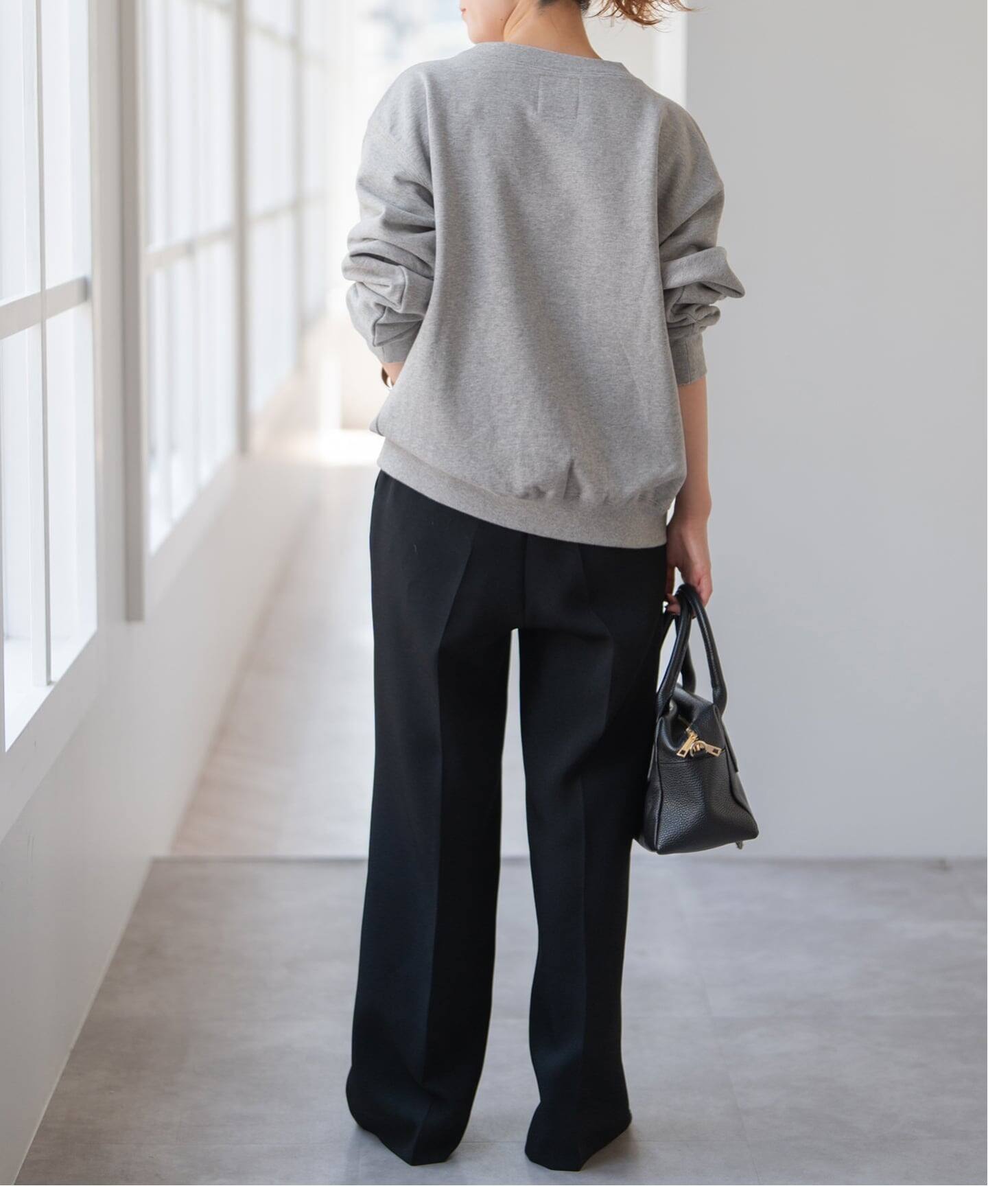La Hutte ラ ユット 別注Vネックスウェット ナチュラル Spick & Span｜《追加3》La Hutte / ラ ユット 別注Vネックスウェット
