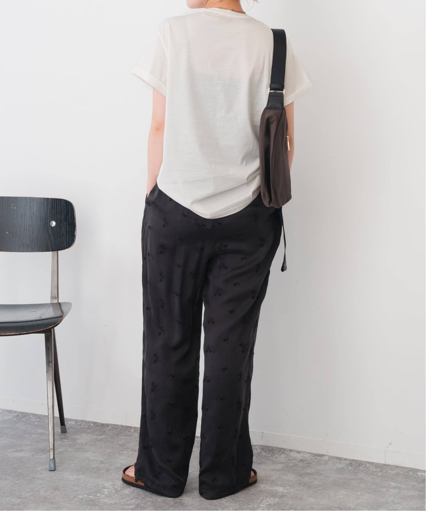 La Hutte ラ　ユット　大人女性必須アイテム 追加》La Hutte / ラ ユット ロゴTee（Tシャツ／カットソー