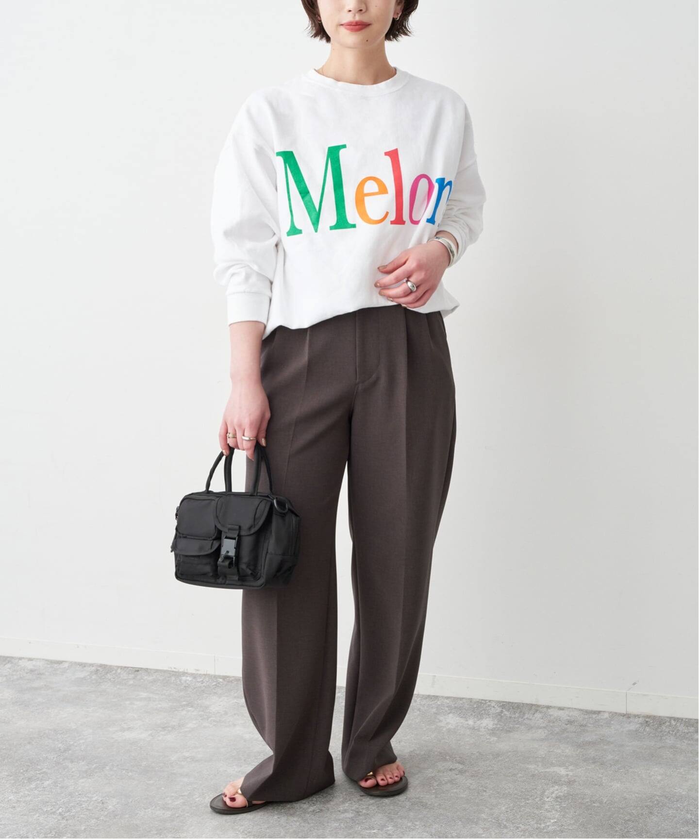一部店舗+WEB限定》byeA. / バイエー NOT APPLE SWEAT（スウェット 
