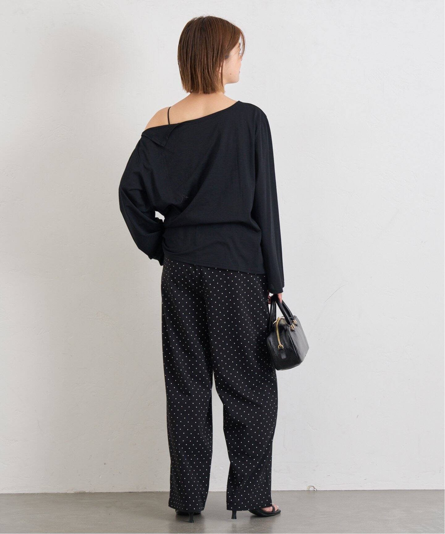アシメオフショルオーバーカットソー（Tシャツ／カットソー）｜U