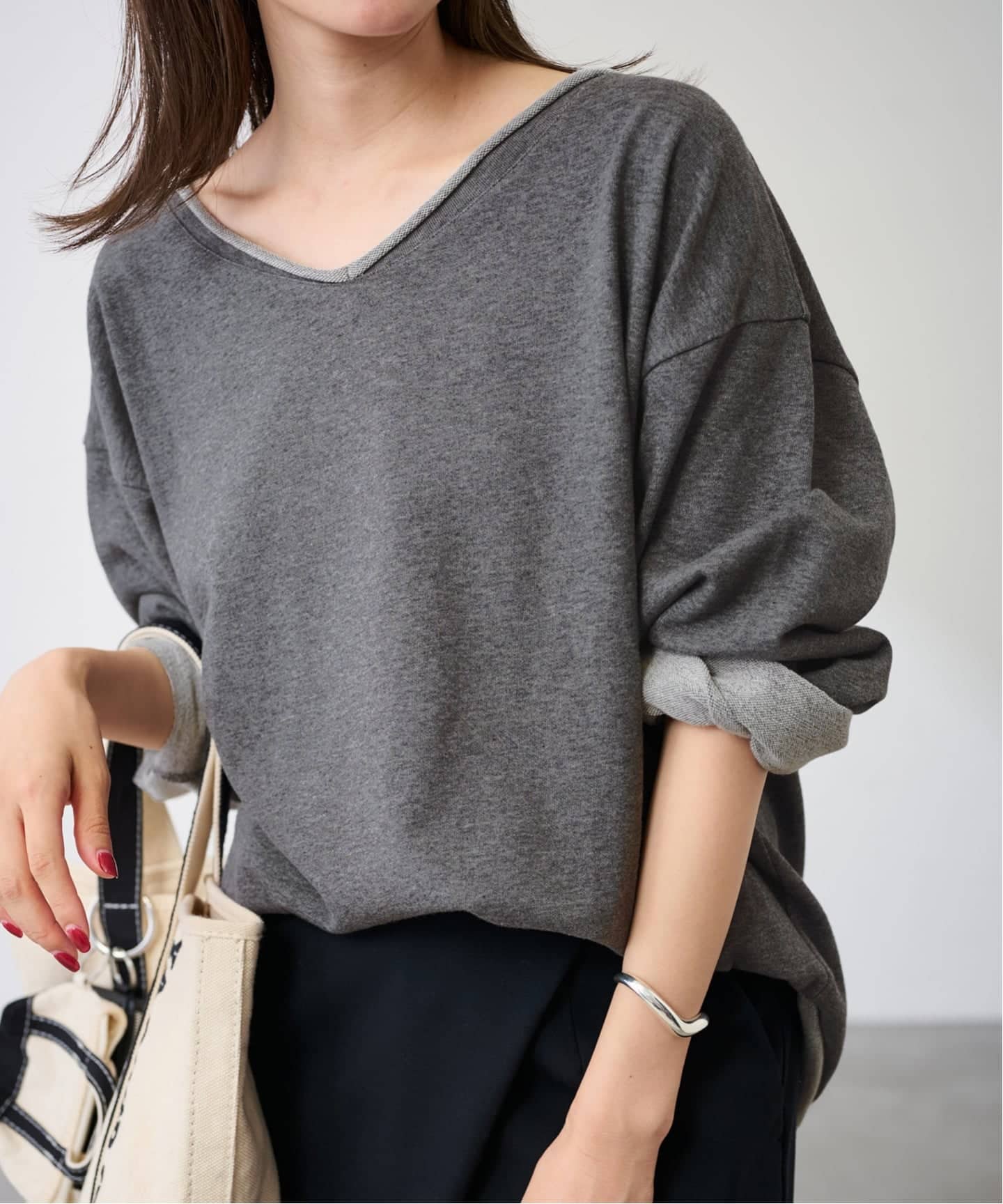 ニュアンスVネックスウェット（スウェット）｜FRAMeWORK