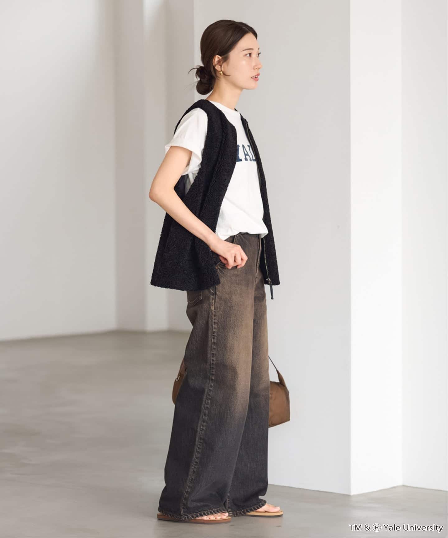 美品 25SS FRAMeWORK フレームワーク YALEハーフスリーブT ロゴプリント 半袖 Tシャツ カットソー ホワイト レディース 古着 中古 USED FRAMeWORK - 美品 25SS FRAMeWORK フレームワーク YALEハーフスリーブT