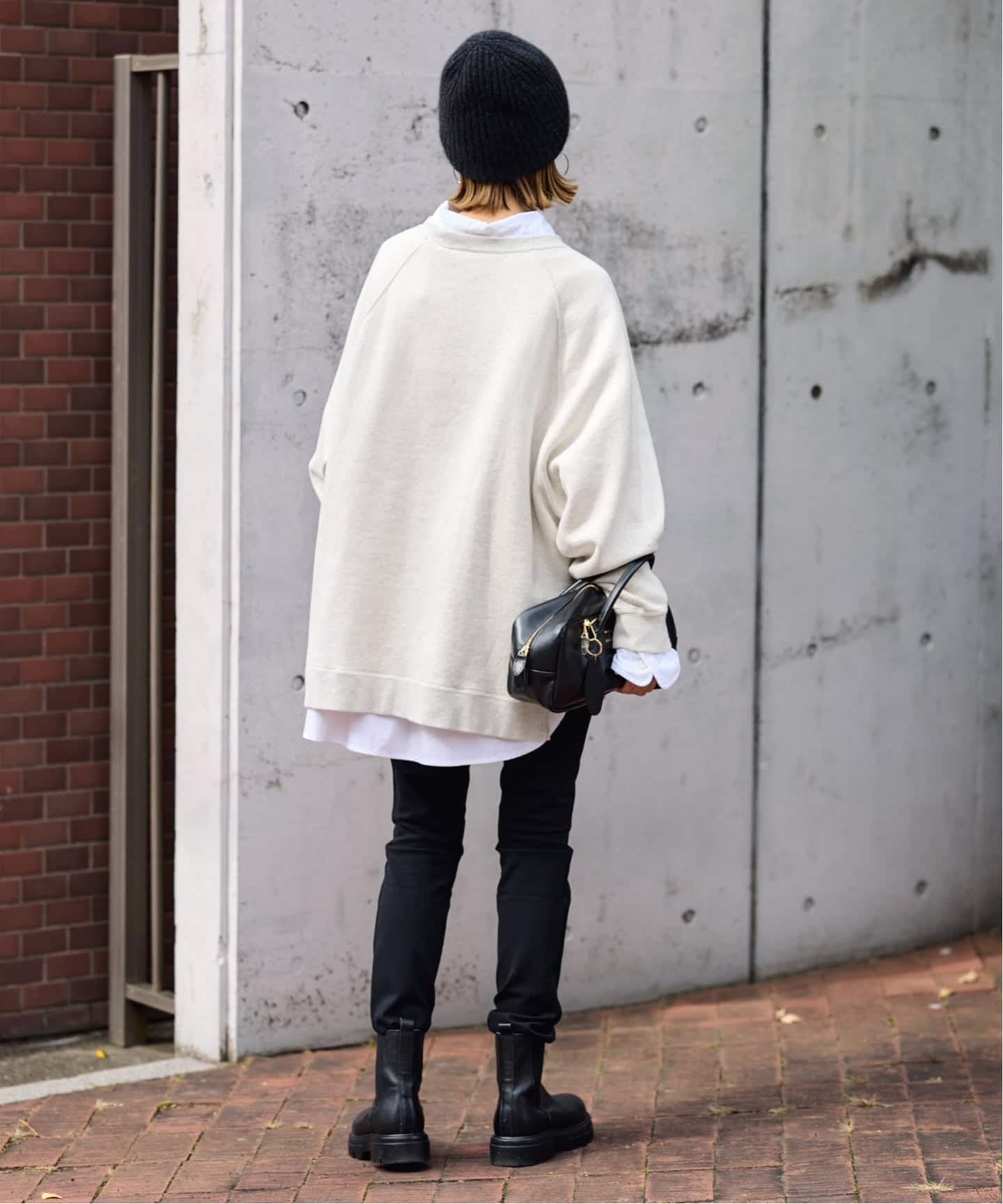 フレームワーク ラグランポンチョスエット ホワイト ラグランポンチョプリントスエット（スウェット）｜FRAMeWORK