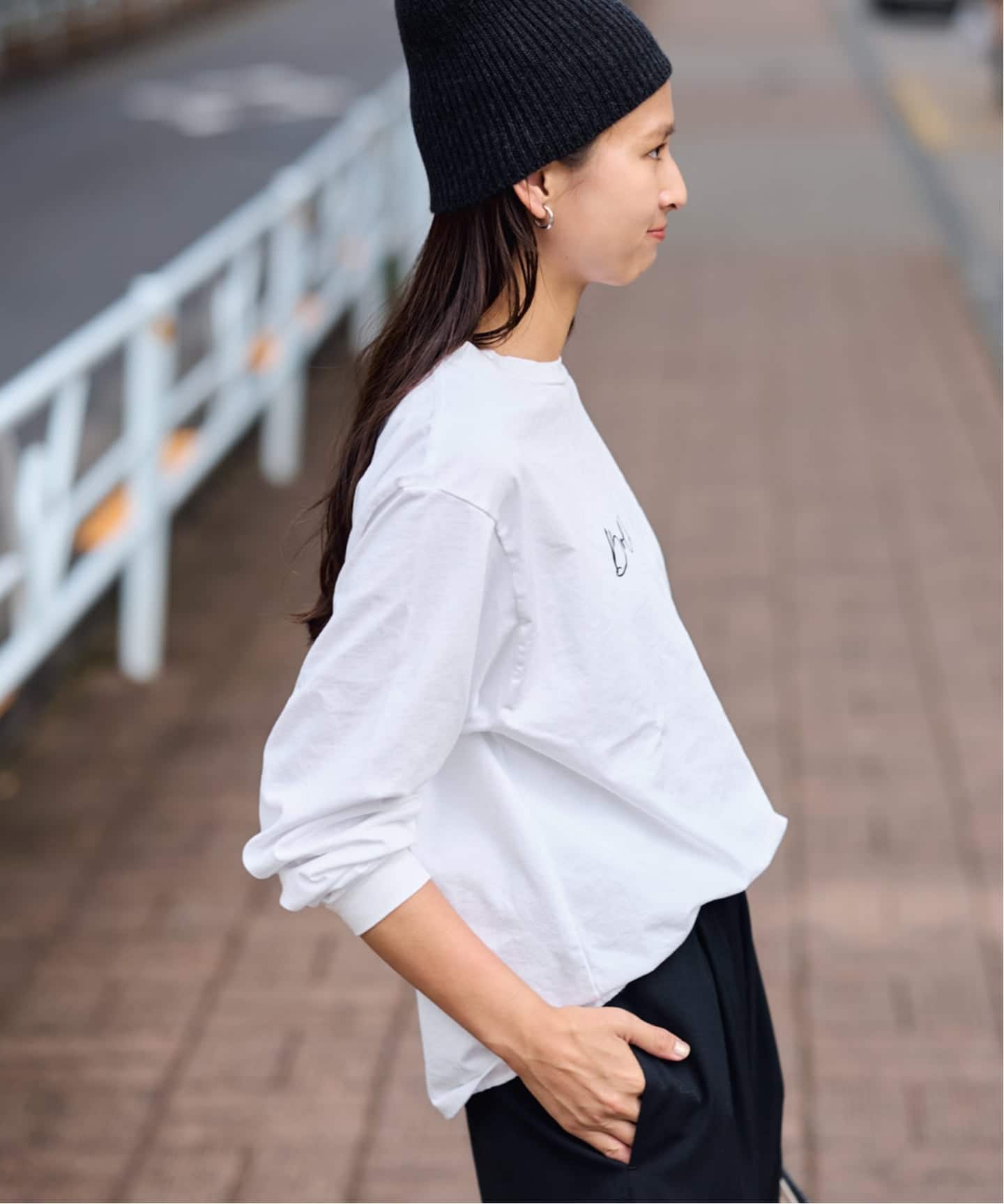 ロゴロンT(LIVELY)（Tシャツ／カットソー）｜FRAMeWORK（フレーム