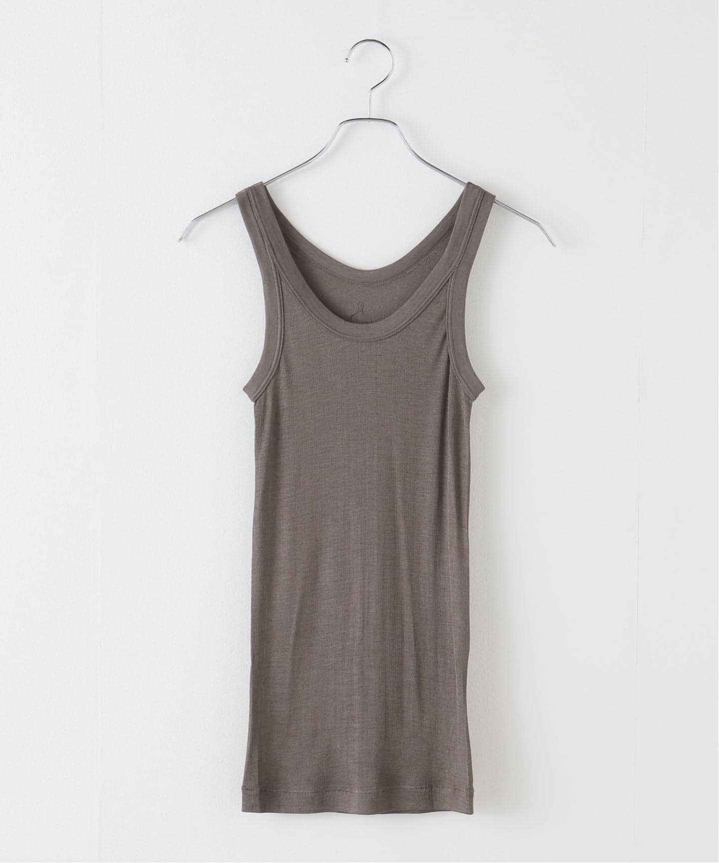 フレームワーク FRAMeWORKトリアセクロスタンクトップ 新品 黒 ブラック FRAMeWORK(フレームワーク)のノースリーブ・タンクトップアイテム一覧