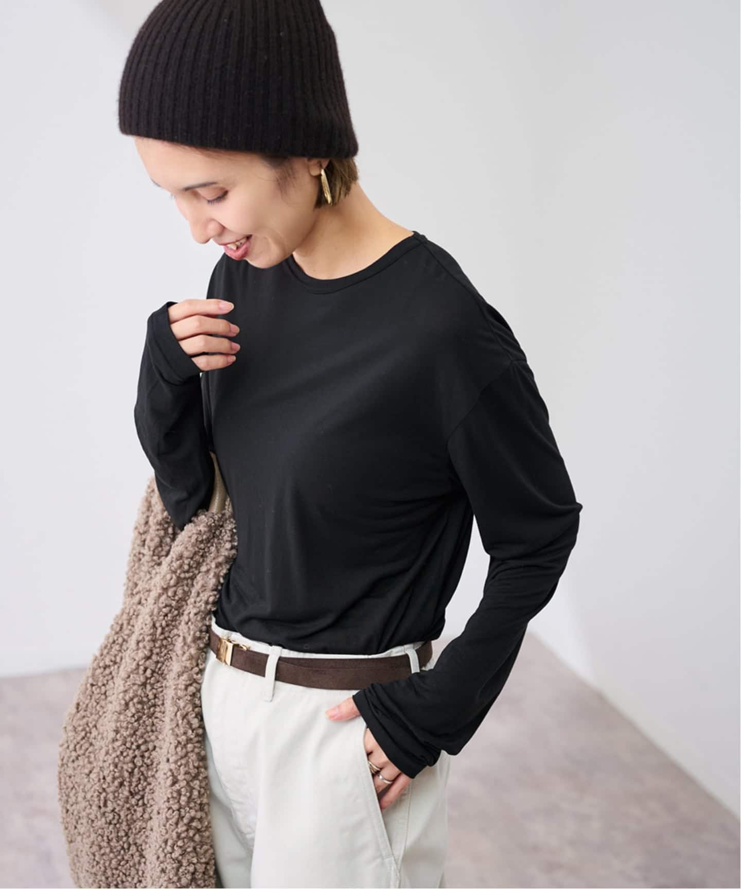 ATON ブラック 長袖カットソー ATON/エイトン MODAL SILK JERSEY CREWNECK PULLOVER（Tシャツ