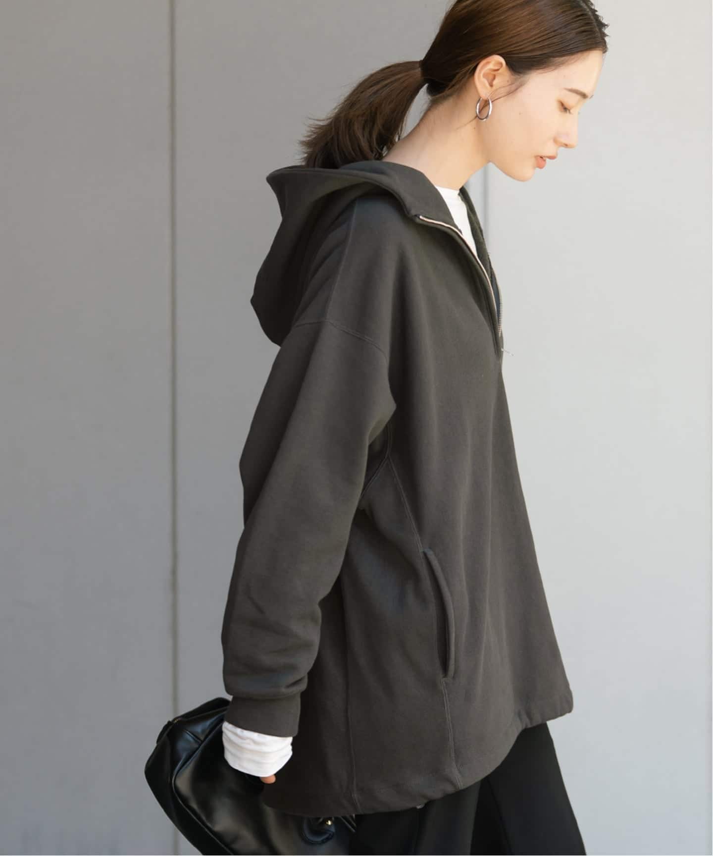 フレームワーク　Champion 別注　REVERSEWEAVE ZIPフード ≪予約≫Champion 別注REVERSE WEAVE11.5OZフードハーフジップ