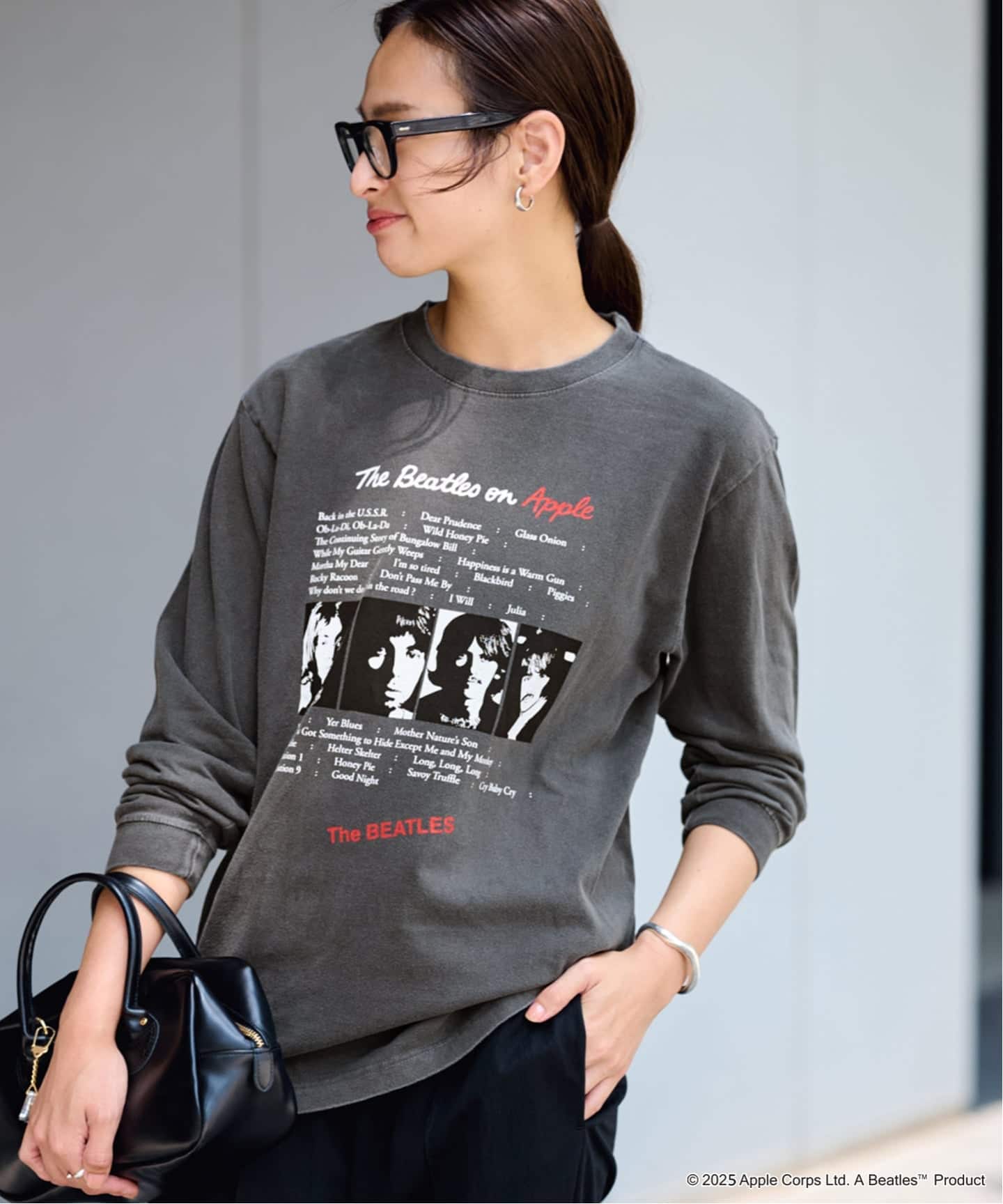 THE BEATLES コラボTシャツ グレー The Beatles Classic Crew 1964 US Tour – The Beatles x