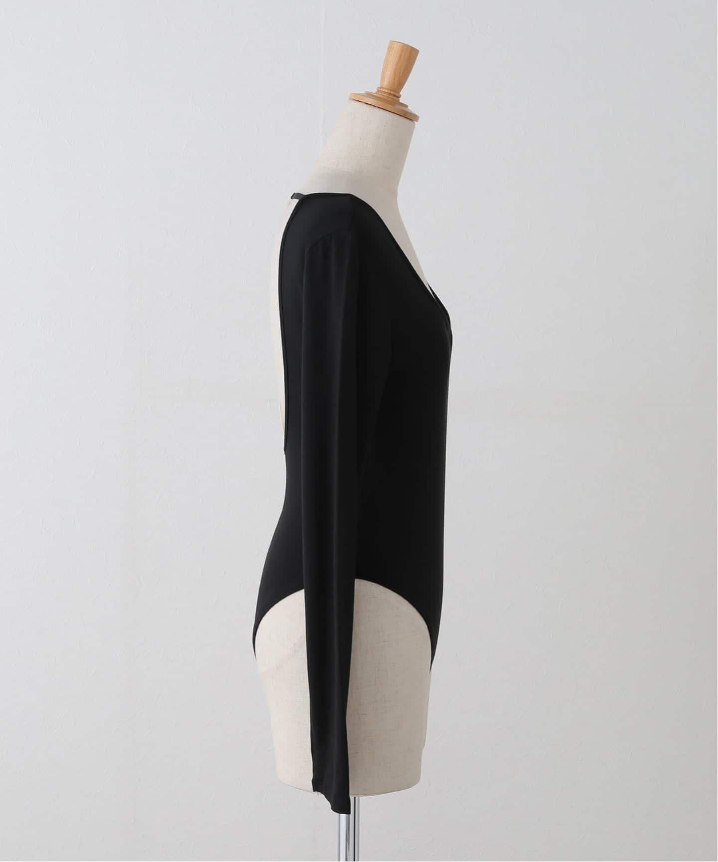 determ/デターム Scoop-Neck Bodysuit（カップ付きインナー