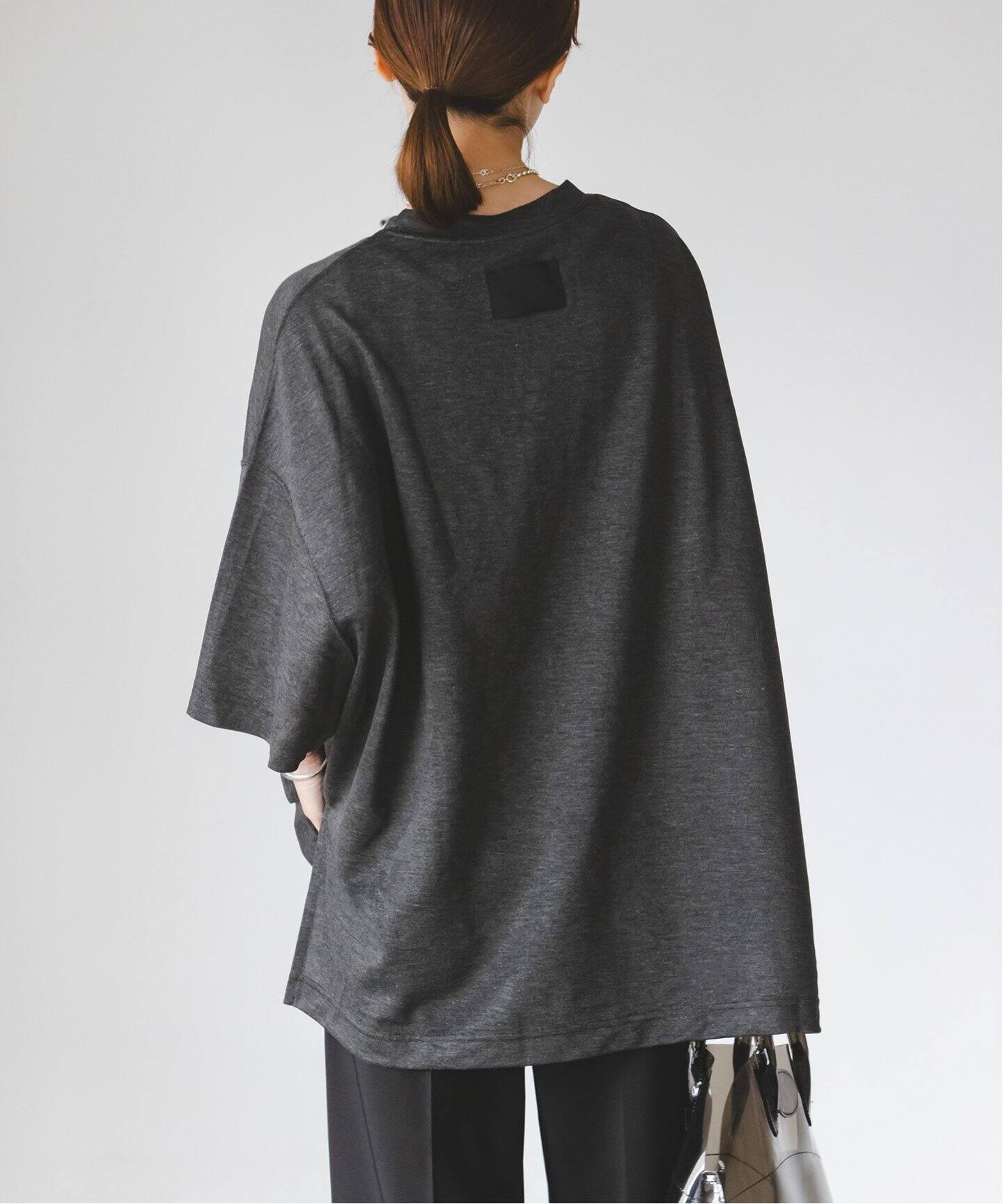 【美品】コグザビッグスモーク　デルタTシャツ ブラック2024ss COGTHEBIGSMOKE/コグザビッグスモーク】DELTA T-SHIRT/クルー
