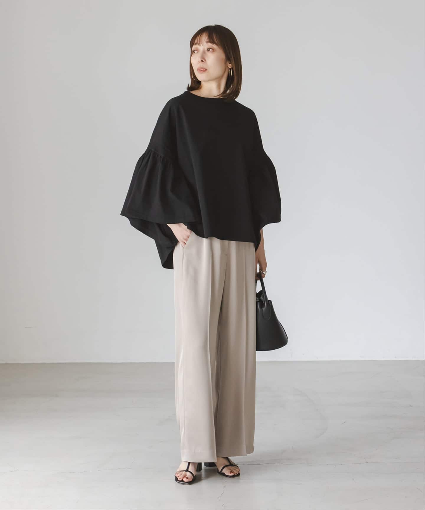 追加》COG THE BIGSMOKE/コグザビッグスモーク LAURA GATHERED SLV TOP