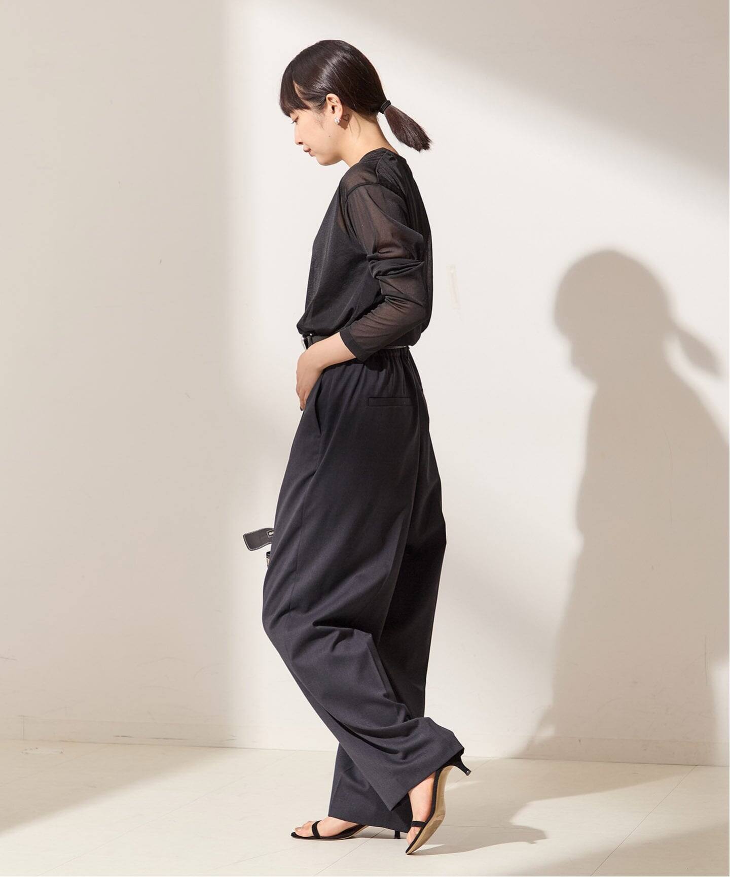 金子綾さん着用】シアークルーネックトップス（Tシャツ／カットソー