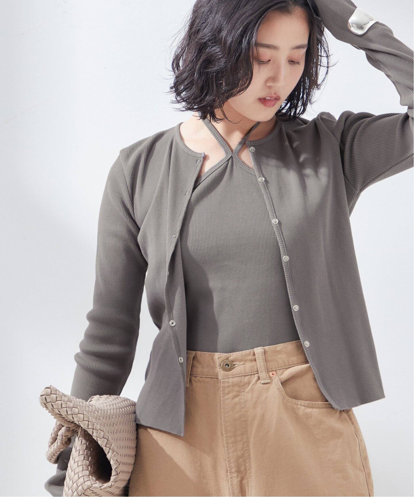 予約》【Uhr/ウーア】Rib Halterneck Tops Cardigan：カーディガン  