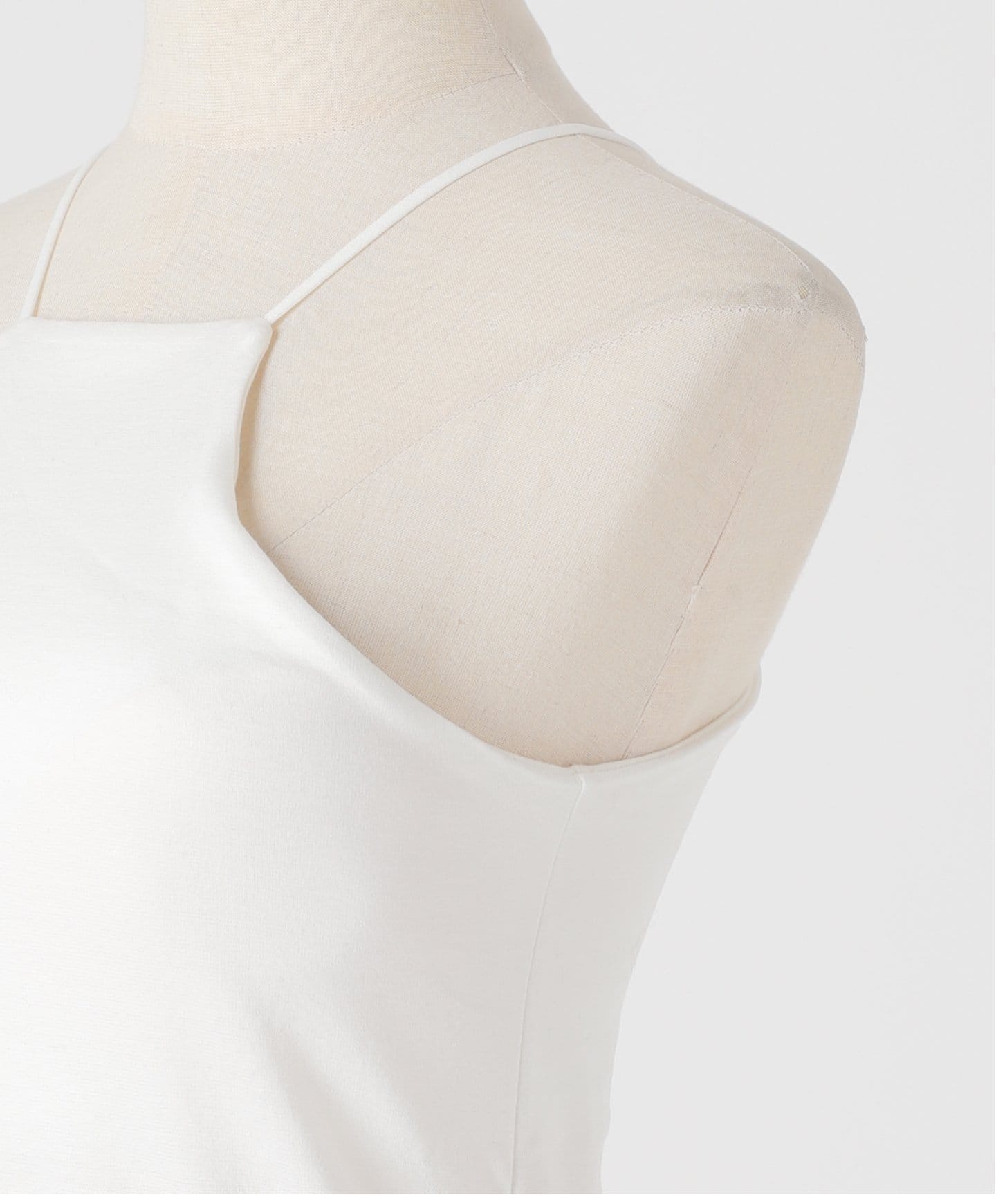 Uhrブラキャミソール Uhr/ウーア】Bra Camisole：キャミソール（カップ付きインナー