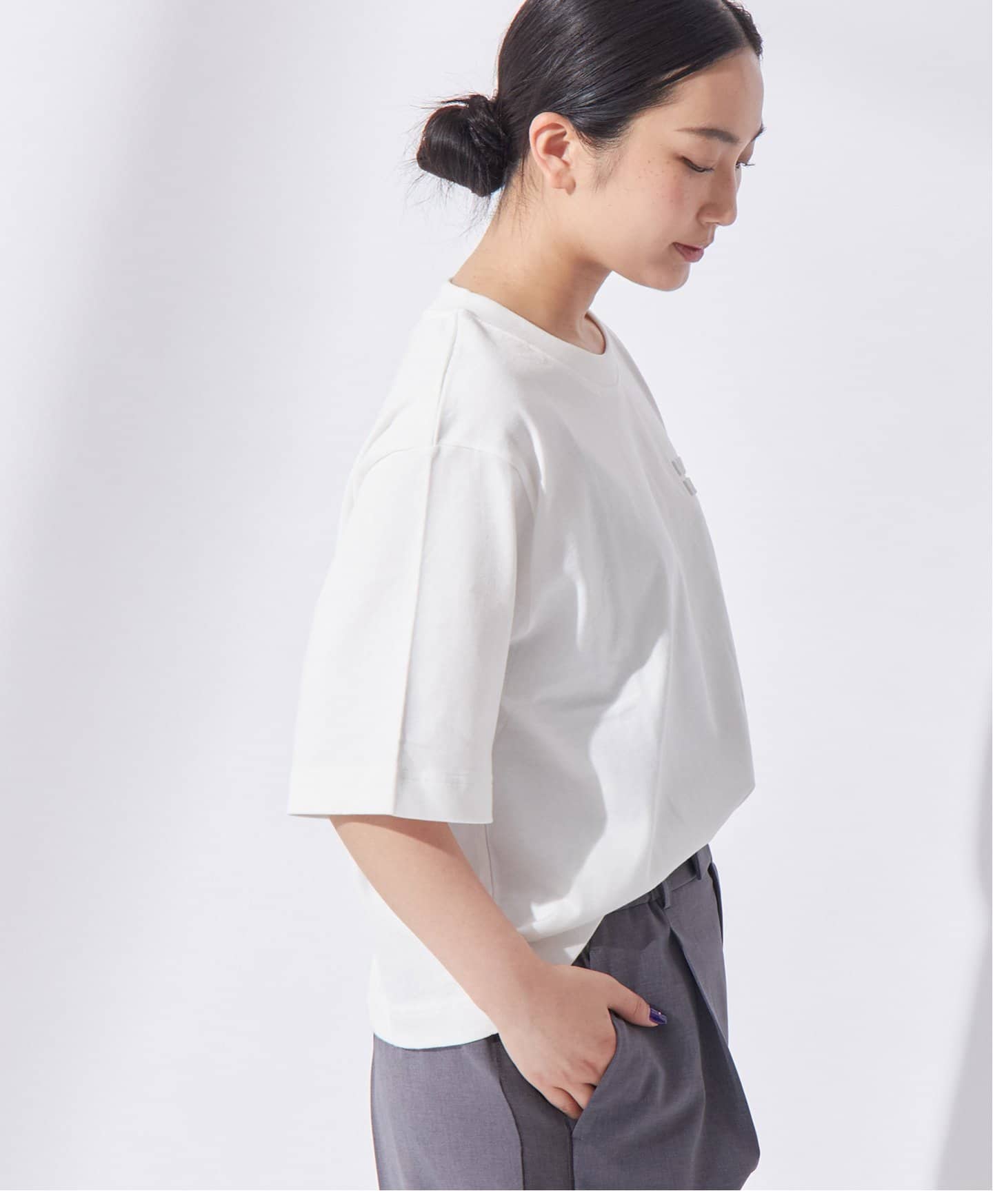 BAUM UND PFERDGARTEN】JINNA BASIC TEE：Tシャツ（Tシャツ