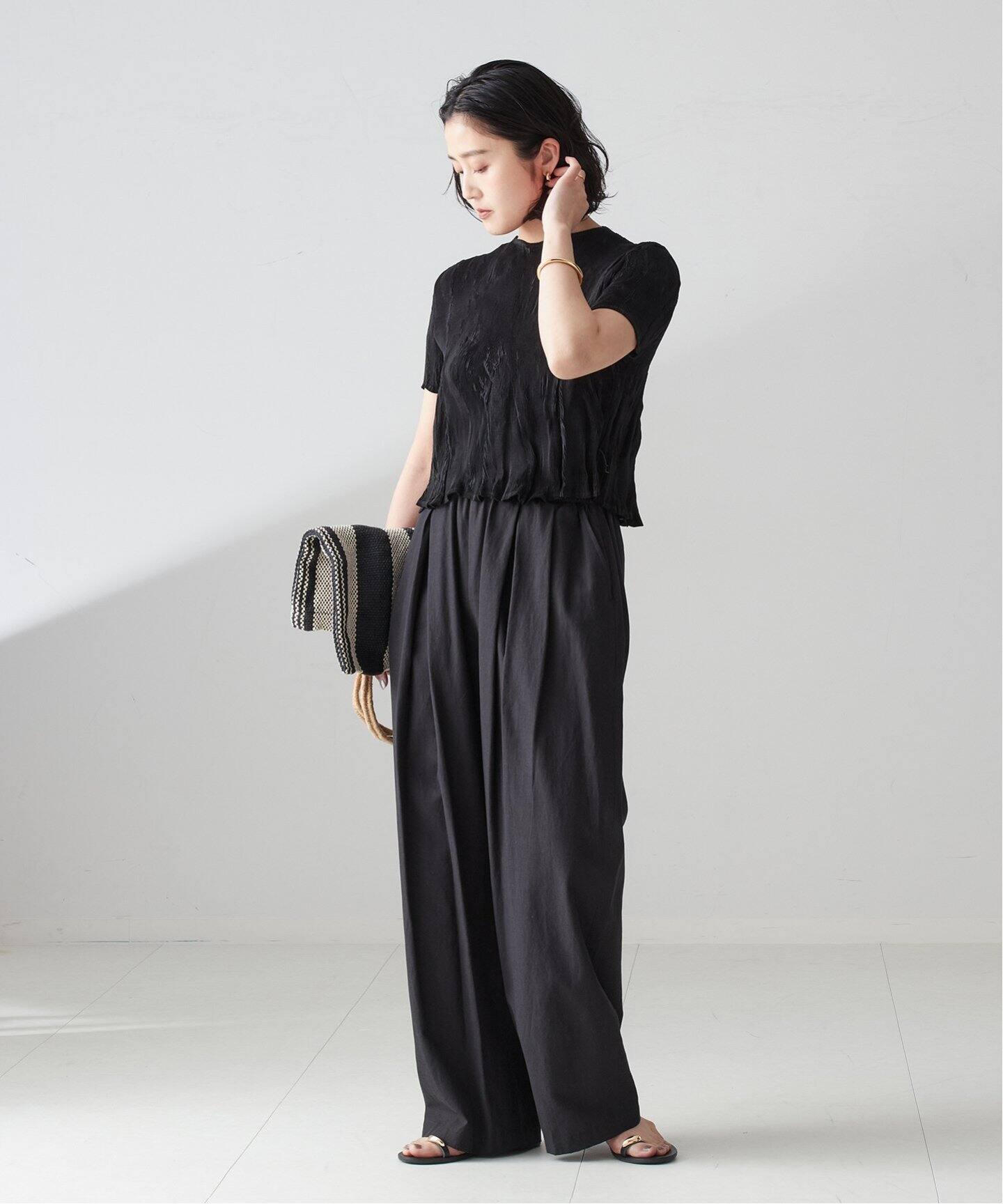 Gongdid Design ゴンディッドデザイン WAVY CROP TOP ウェーブプリーツトップス 1155168009 ブラック Gongdid Design（ゴンディッドデザイン） tシャツ 「Gongdid Design