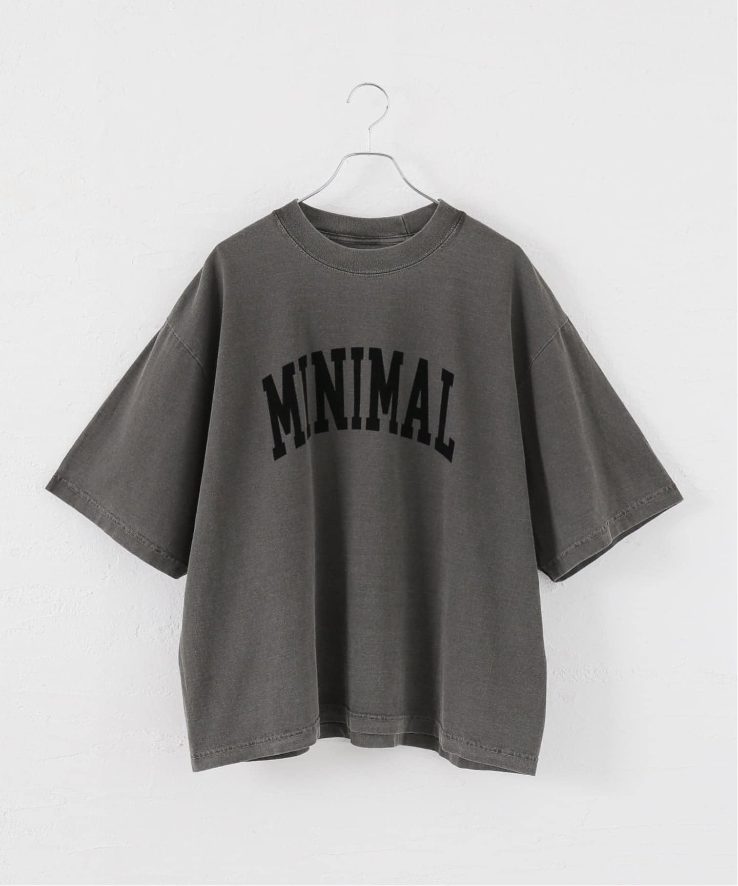 JOURNALSTANDARDL'ESSAGE ISNESS Tシャツ