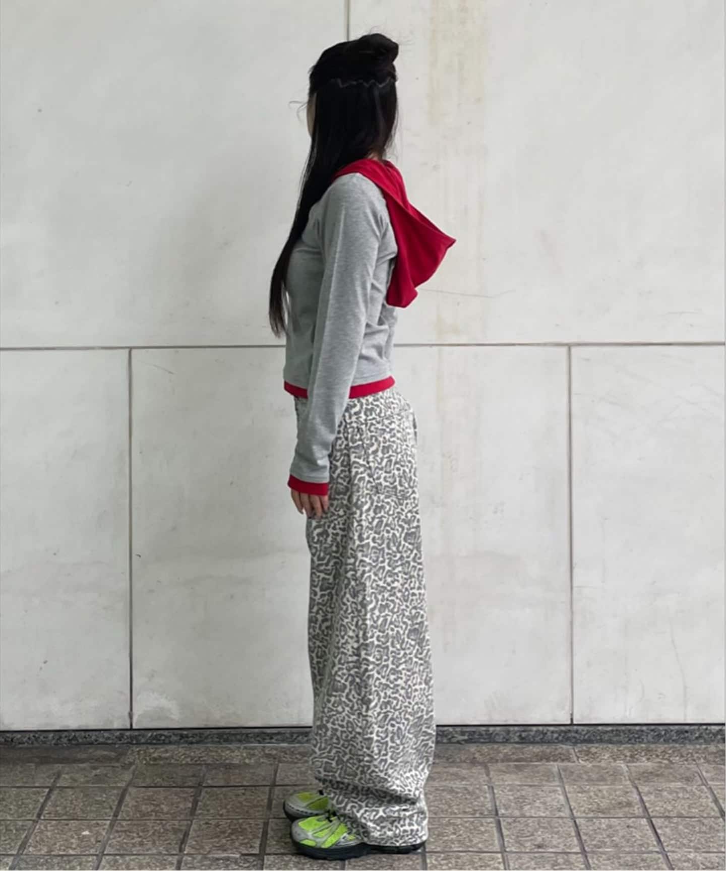 完売商品‼️ oriens レイヤードフーディーロングスリーブトップス レイヤードフーディーロングスリーブトップス（Tシャツ