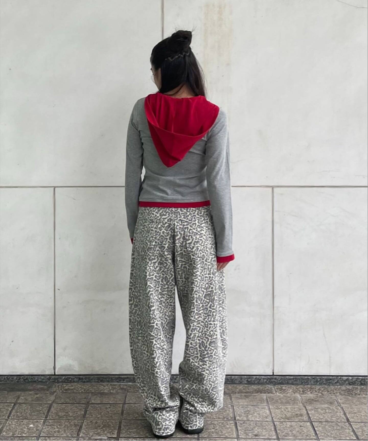 完売商品‼️ oriens レイヤードフーディーロングスリーブトップス レイヤードフーディーロングスリーブトップス（Tシャツ