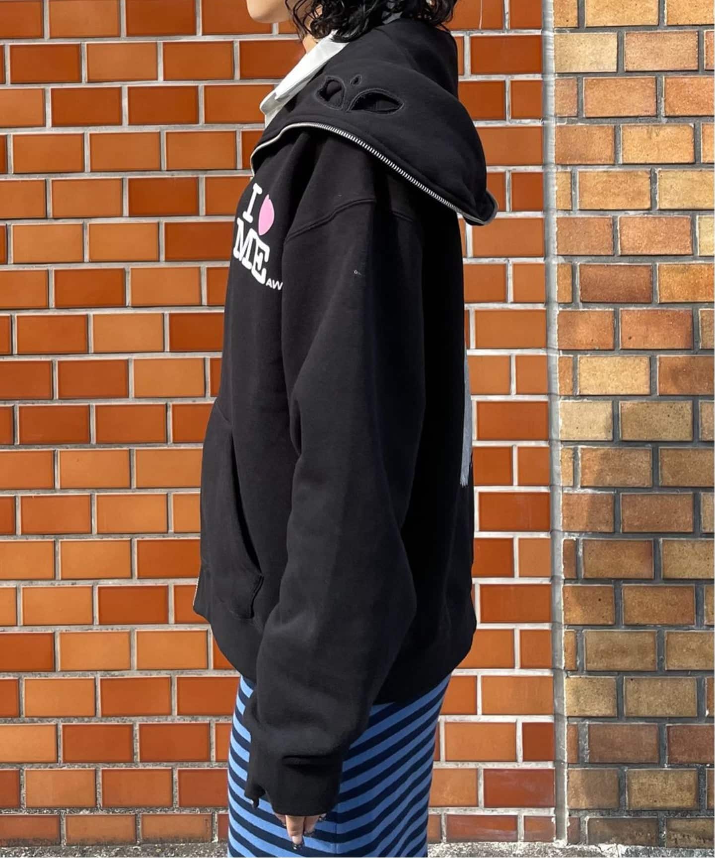 Ashley Williams / アシュリー・ウィリアムズ】 BUTTERFLY HOODIE