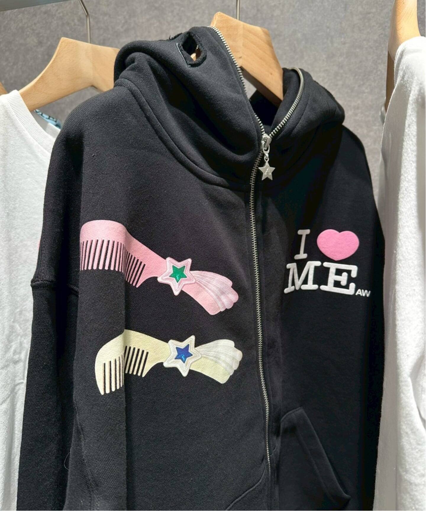 Ashley Williams / アシュリー・ウィリアムズ】 BUTTERFLY HOODIE